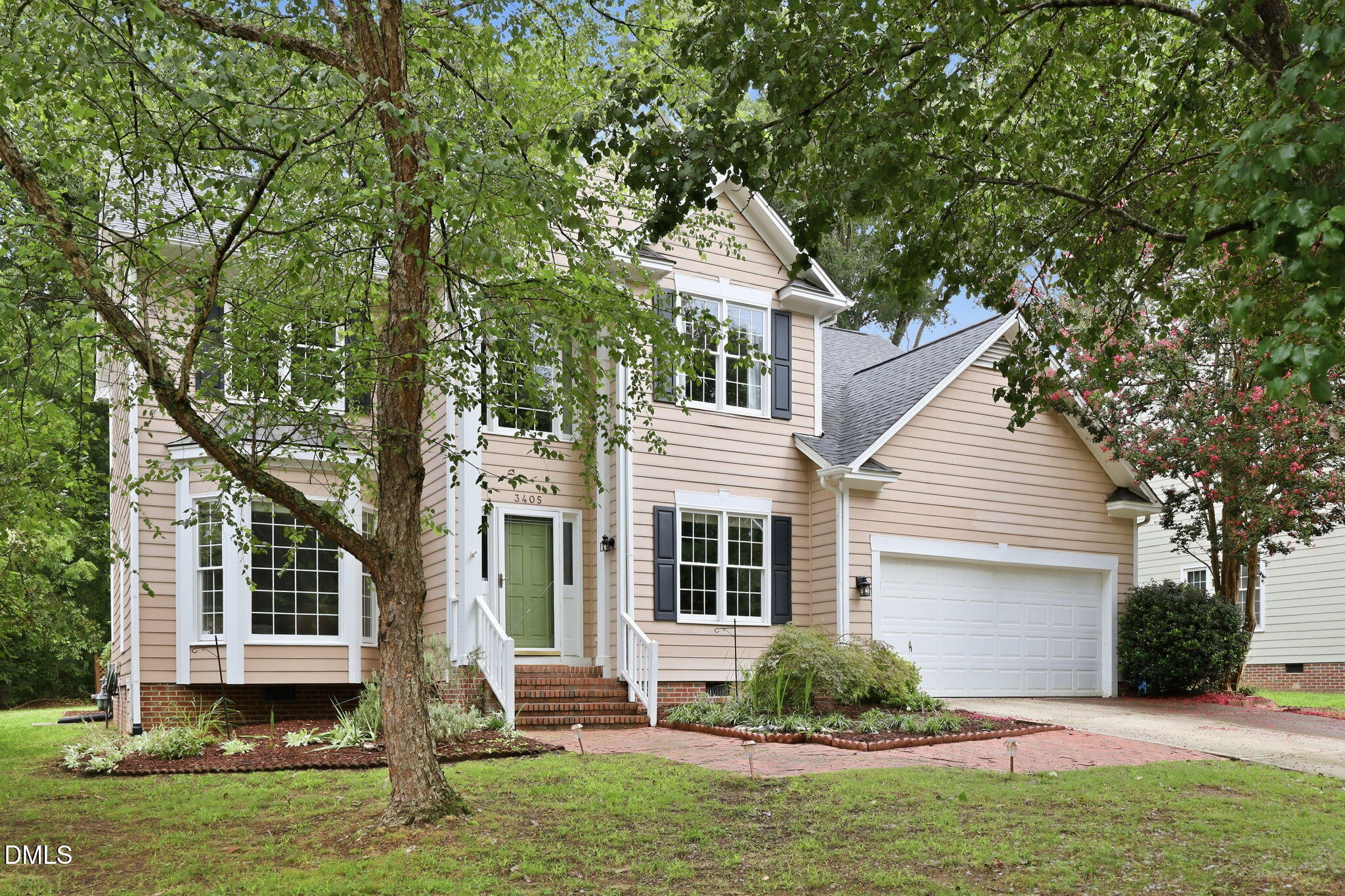 main property photo 1