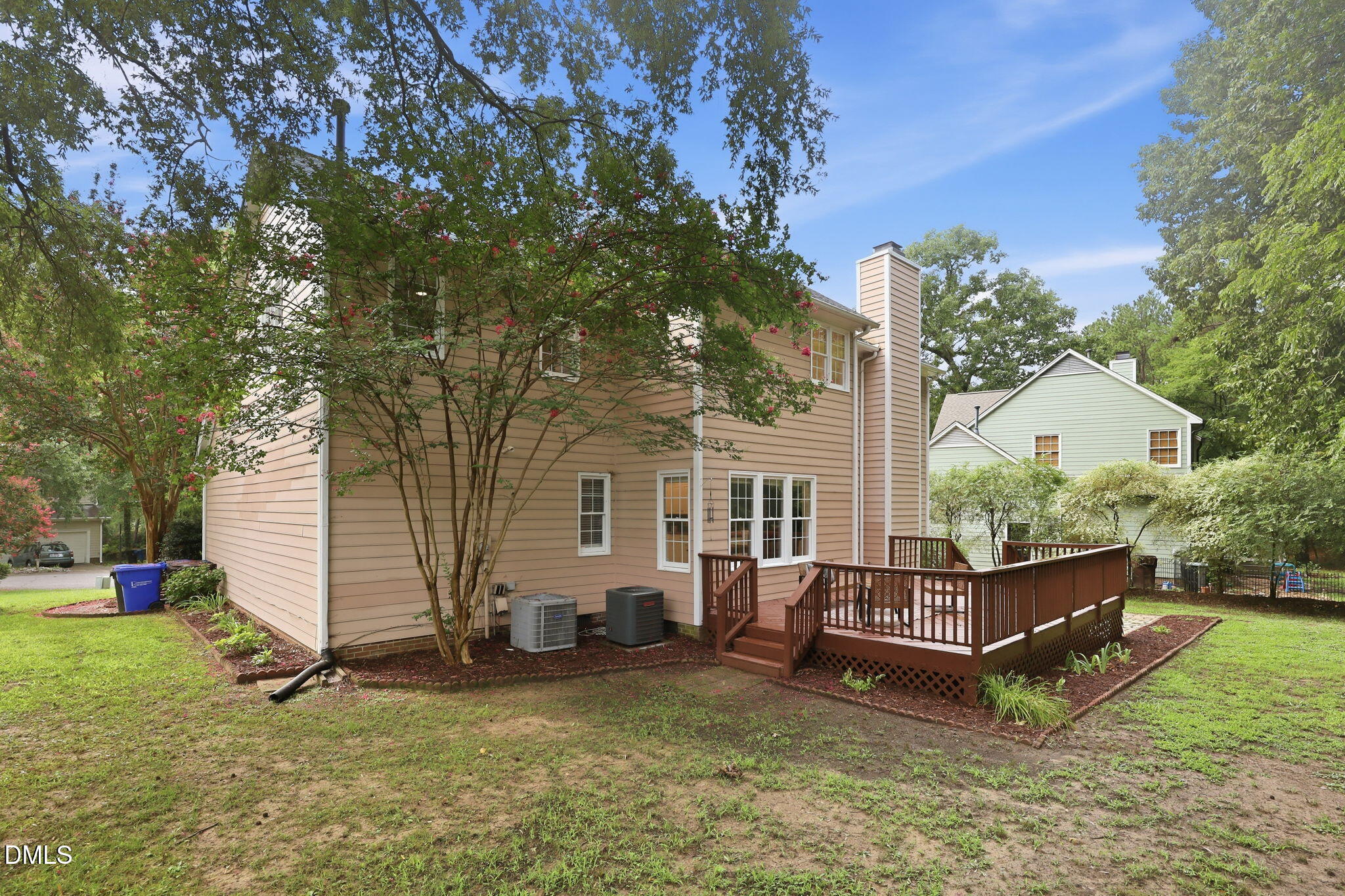 main property photo 30