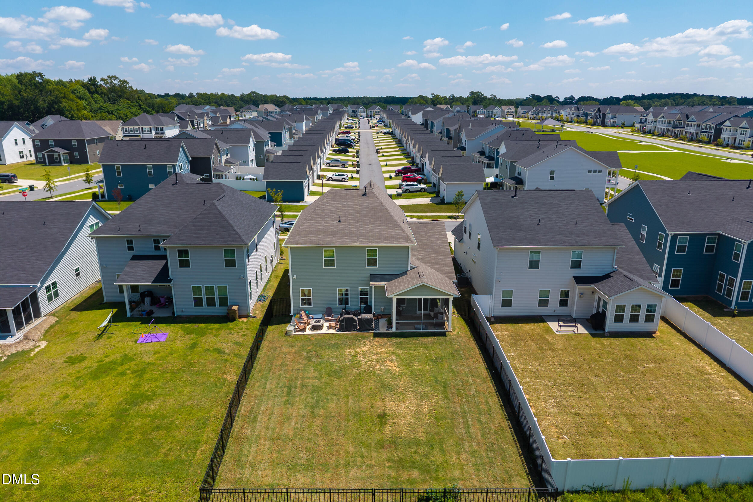 main property photo 40
