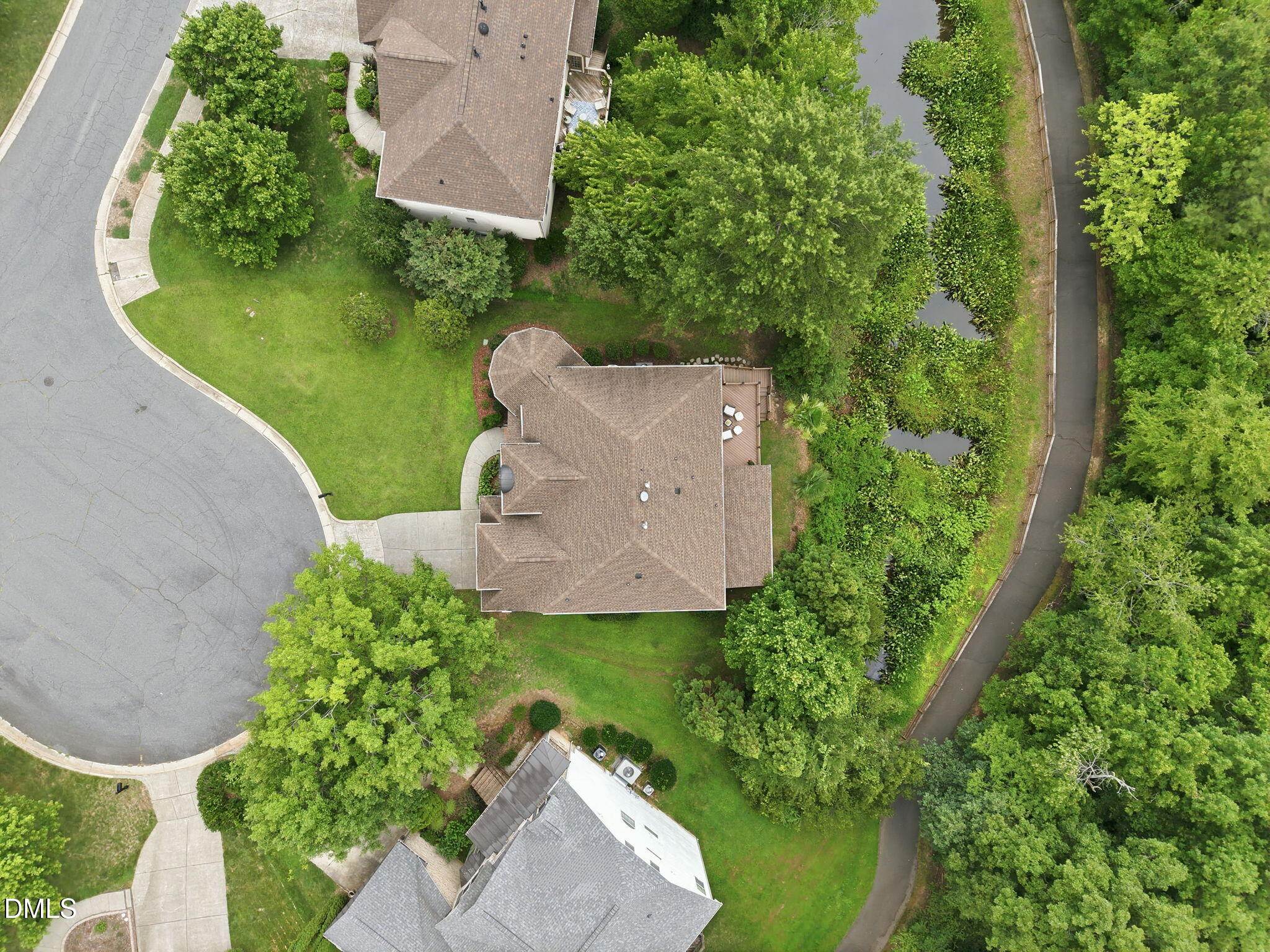 main property photo 39