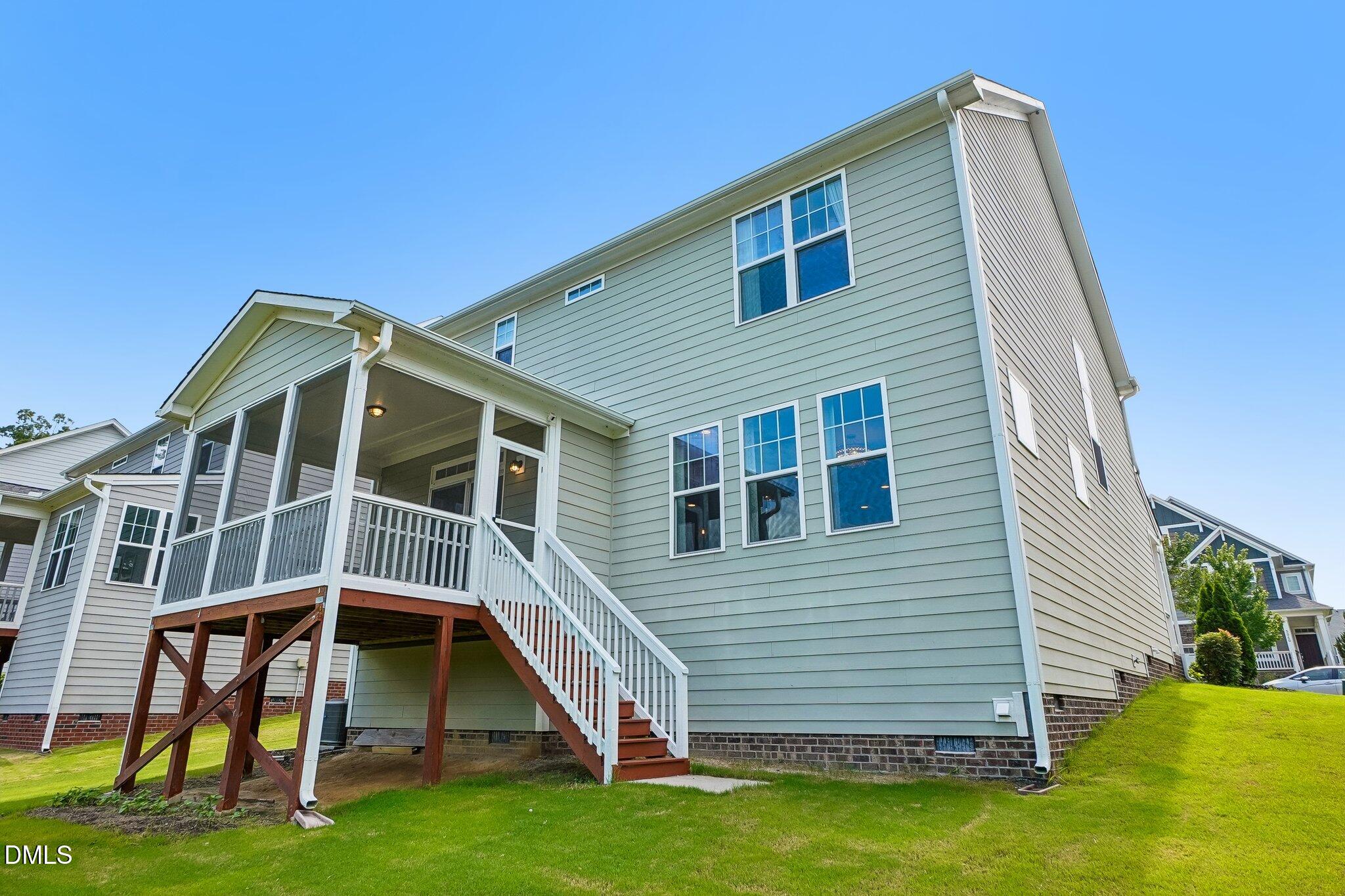 main property photo 31