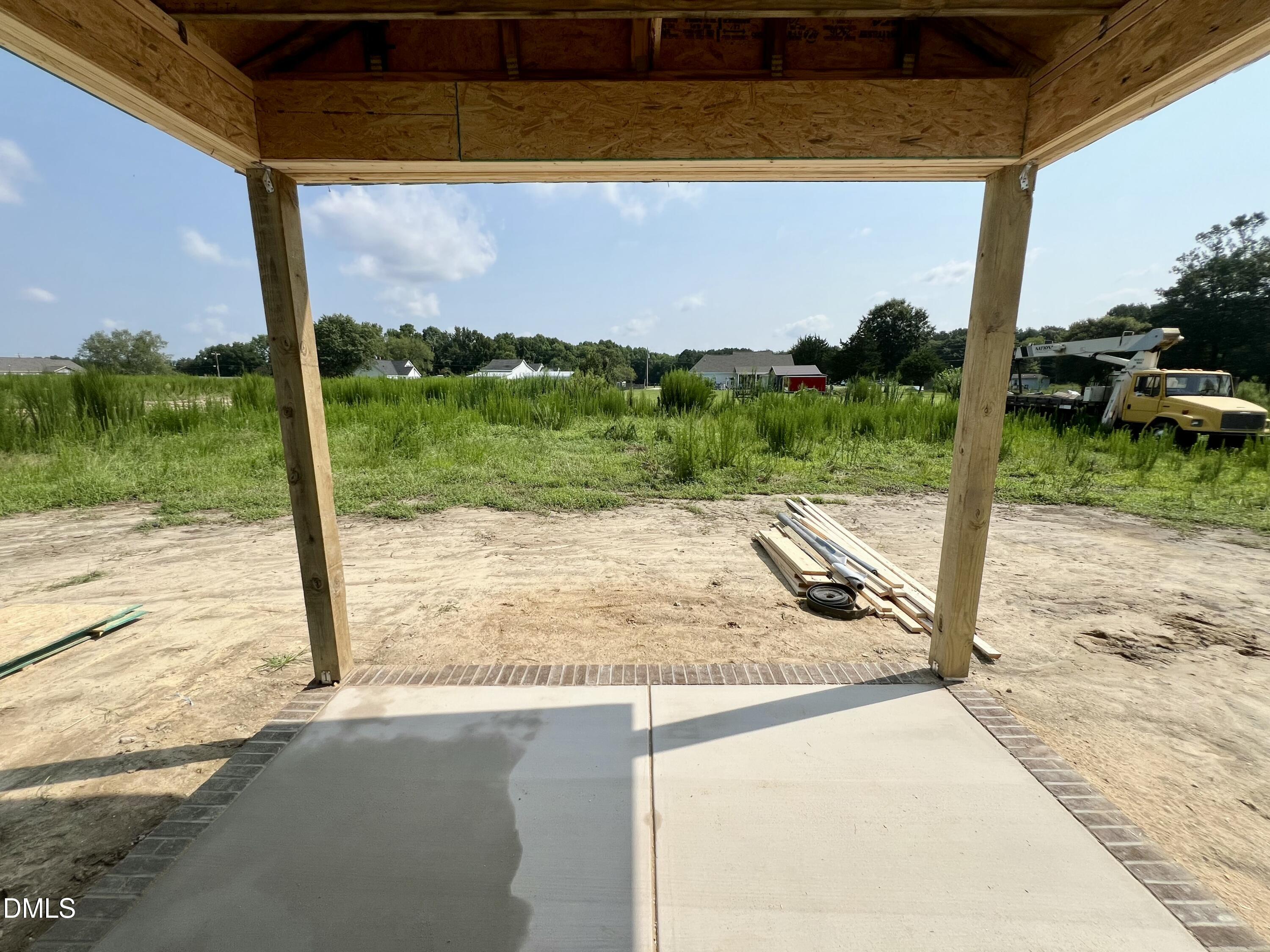 main property photo 11