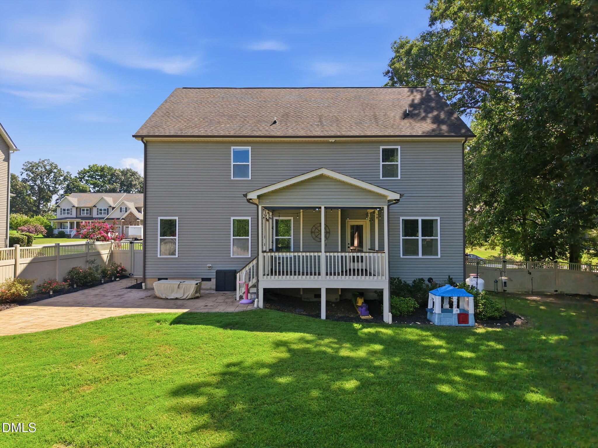 main property photo 43