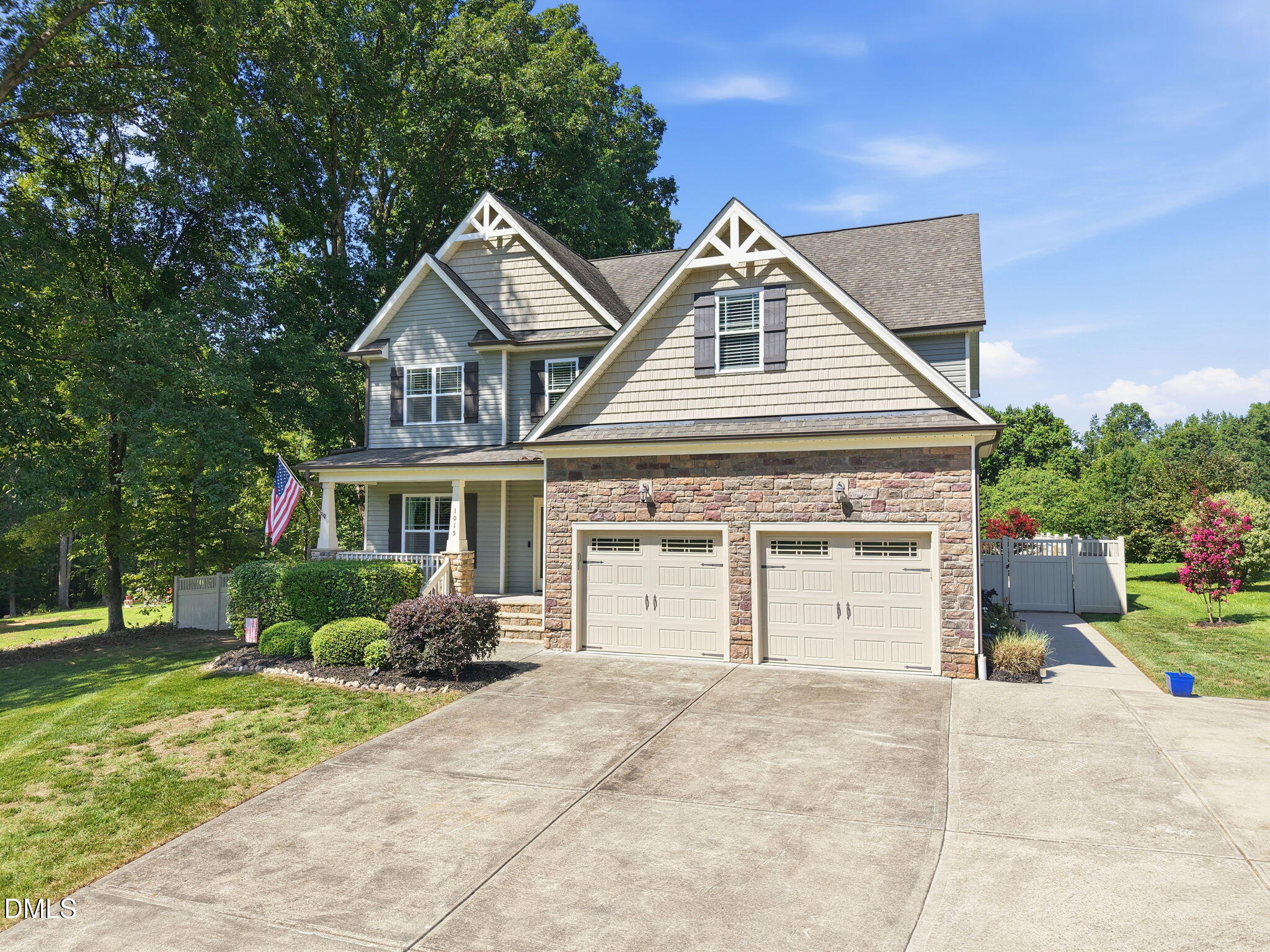main property photo 47