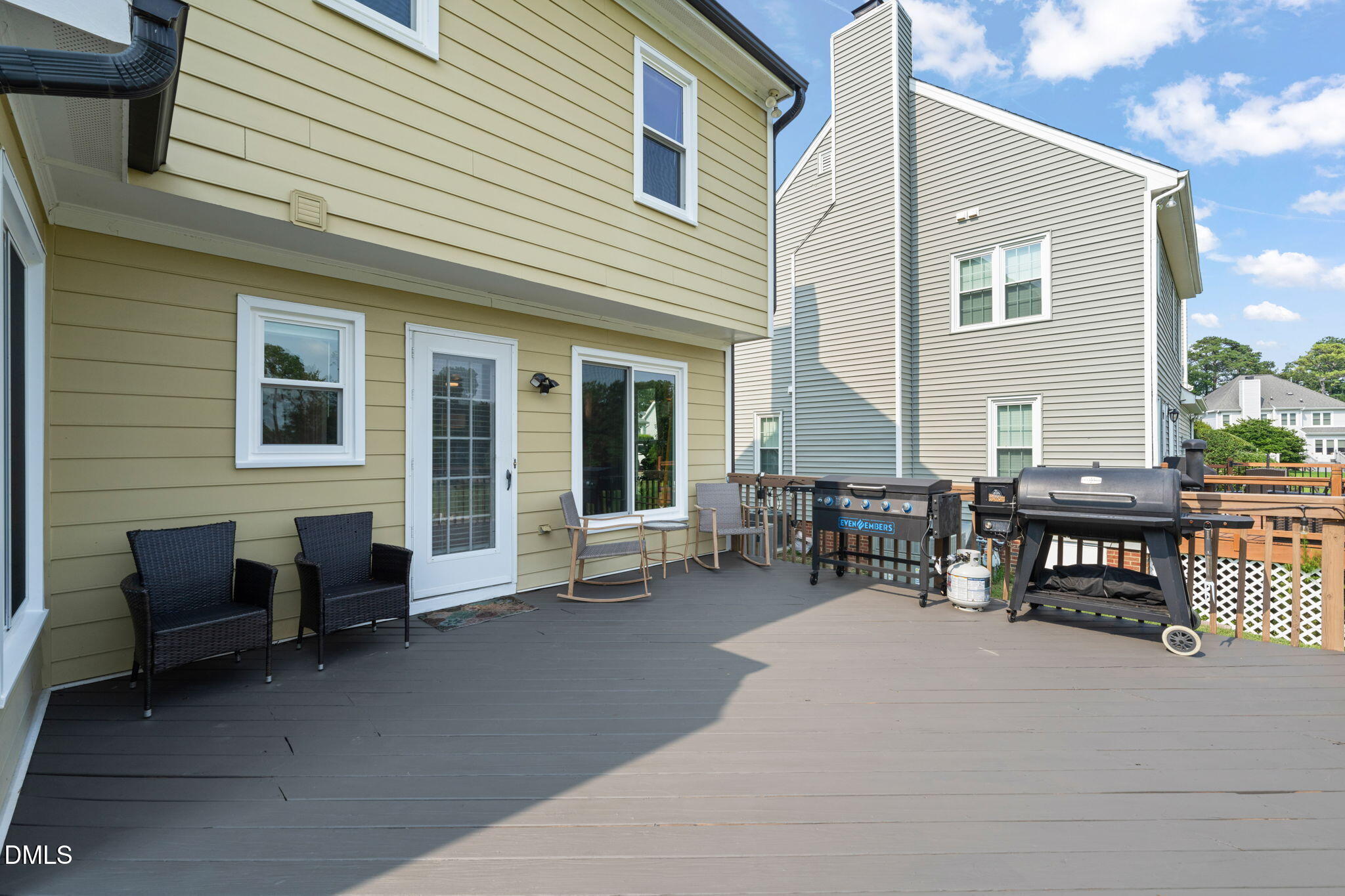 main property photo 43
