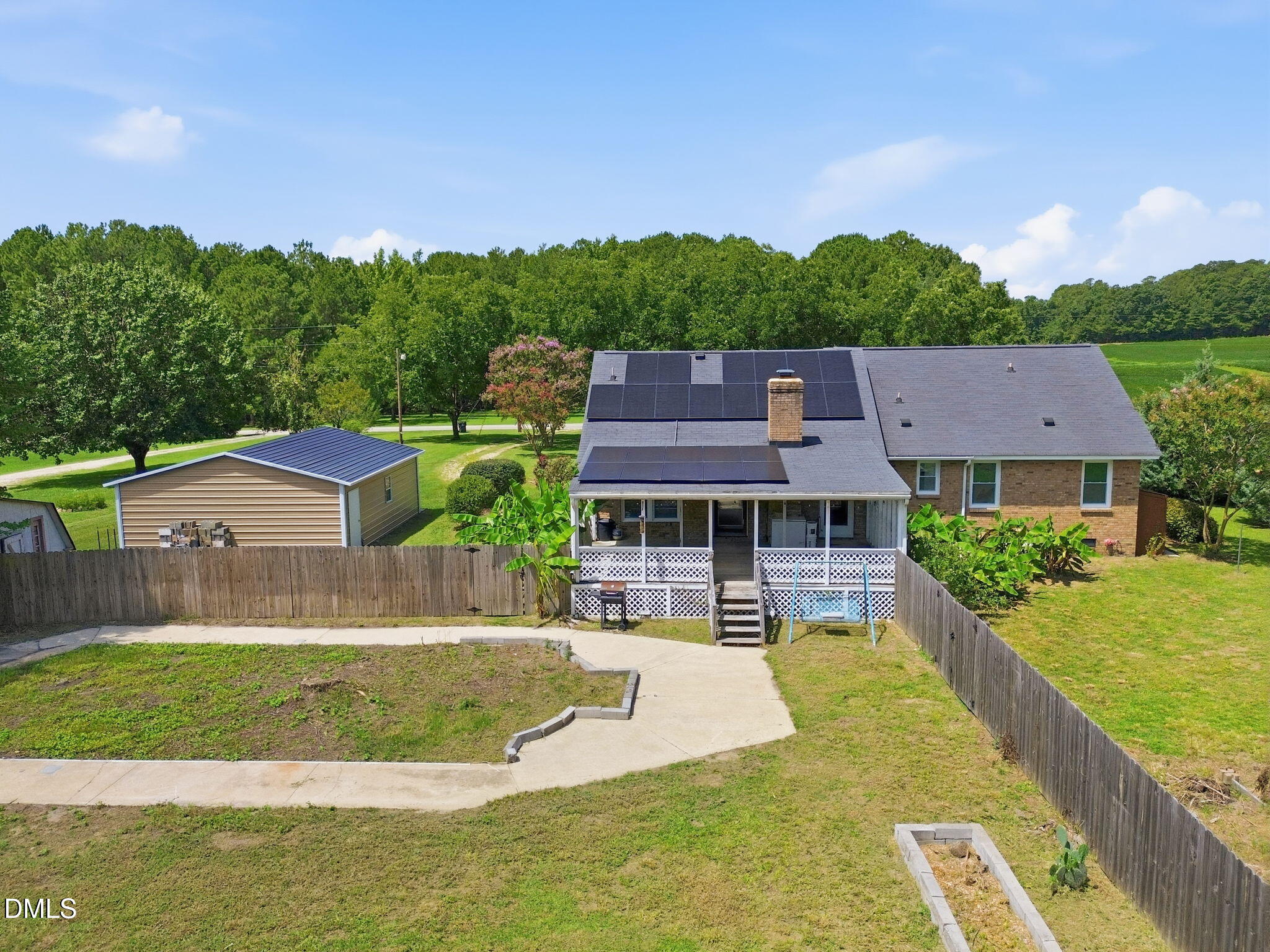 main property photo 47