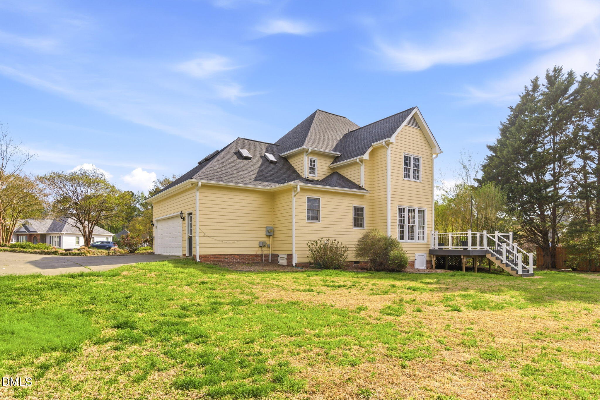 main property photo 27