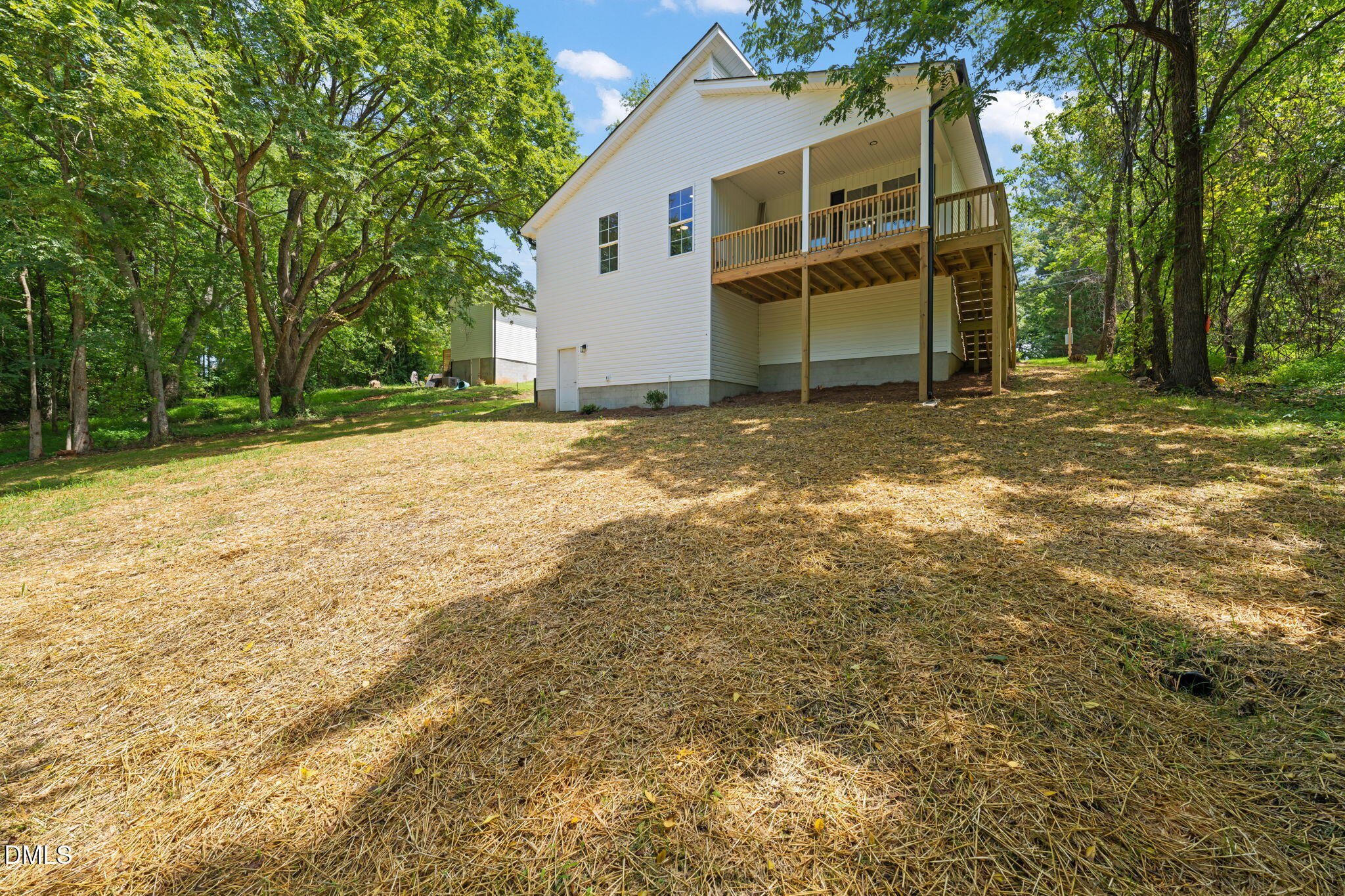 main property photo 38