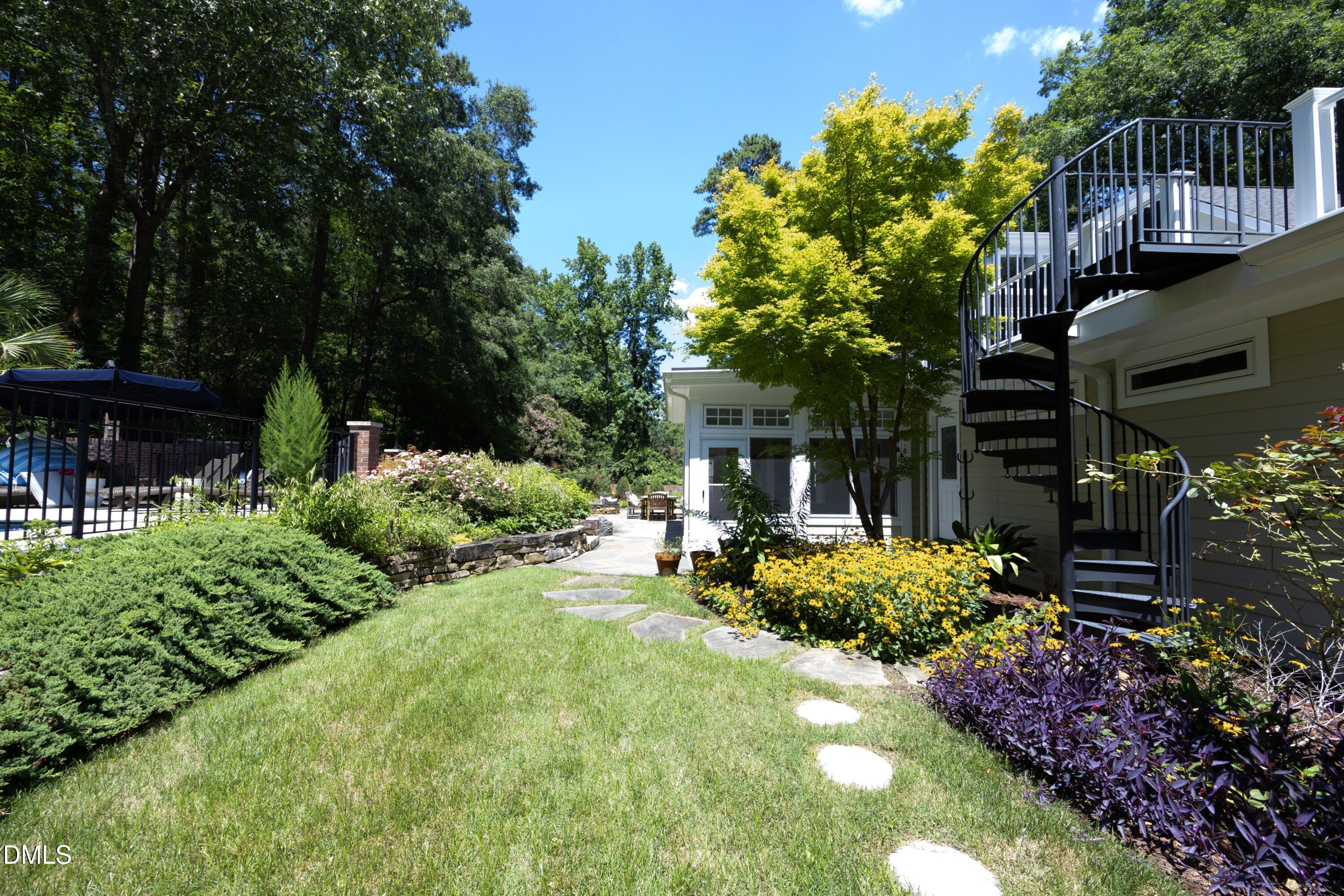 main property photo 60