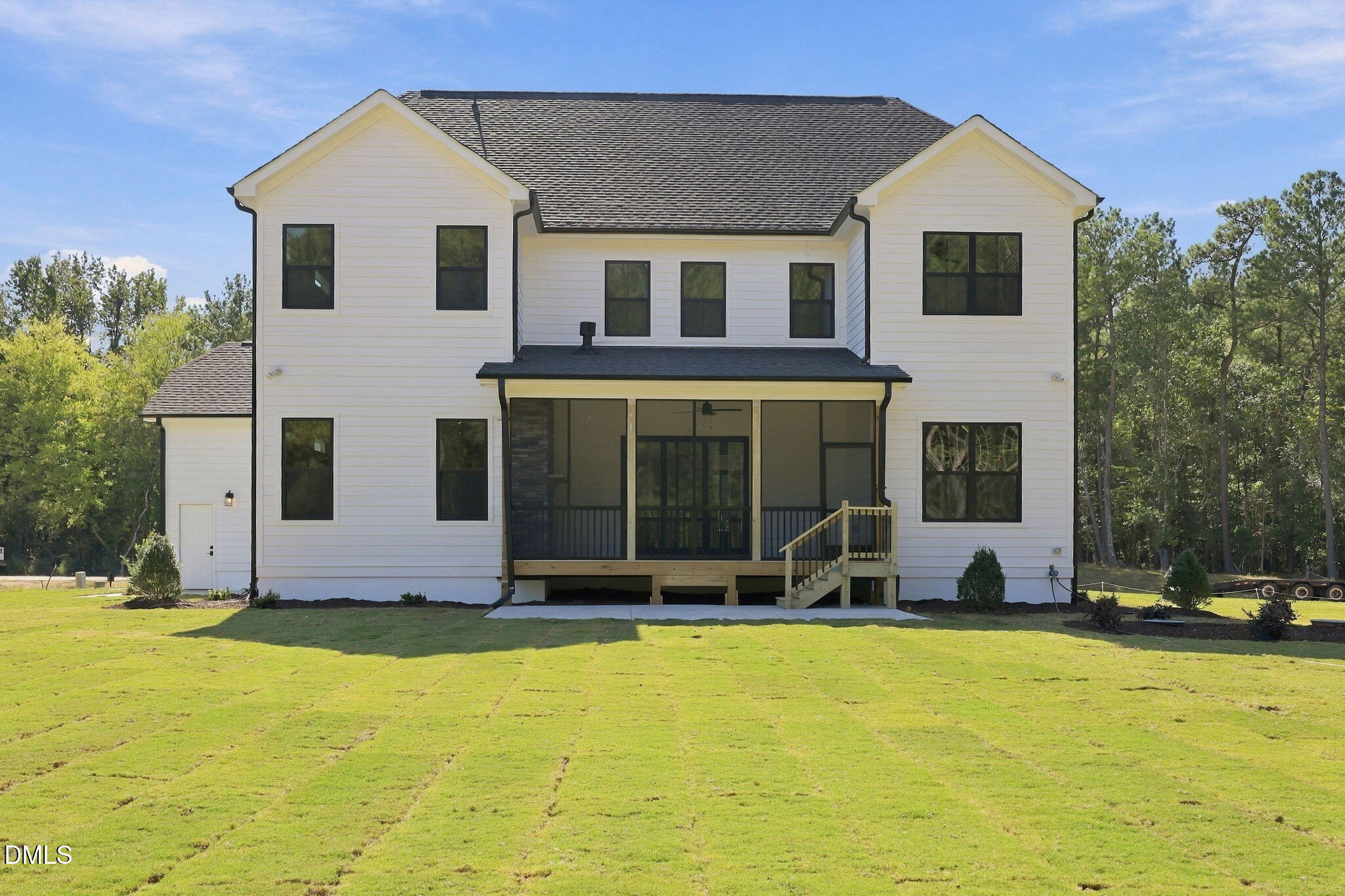 main property photo 41