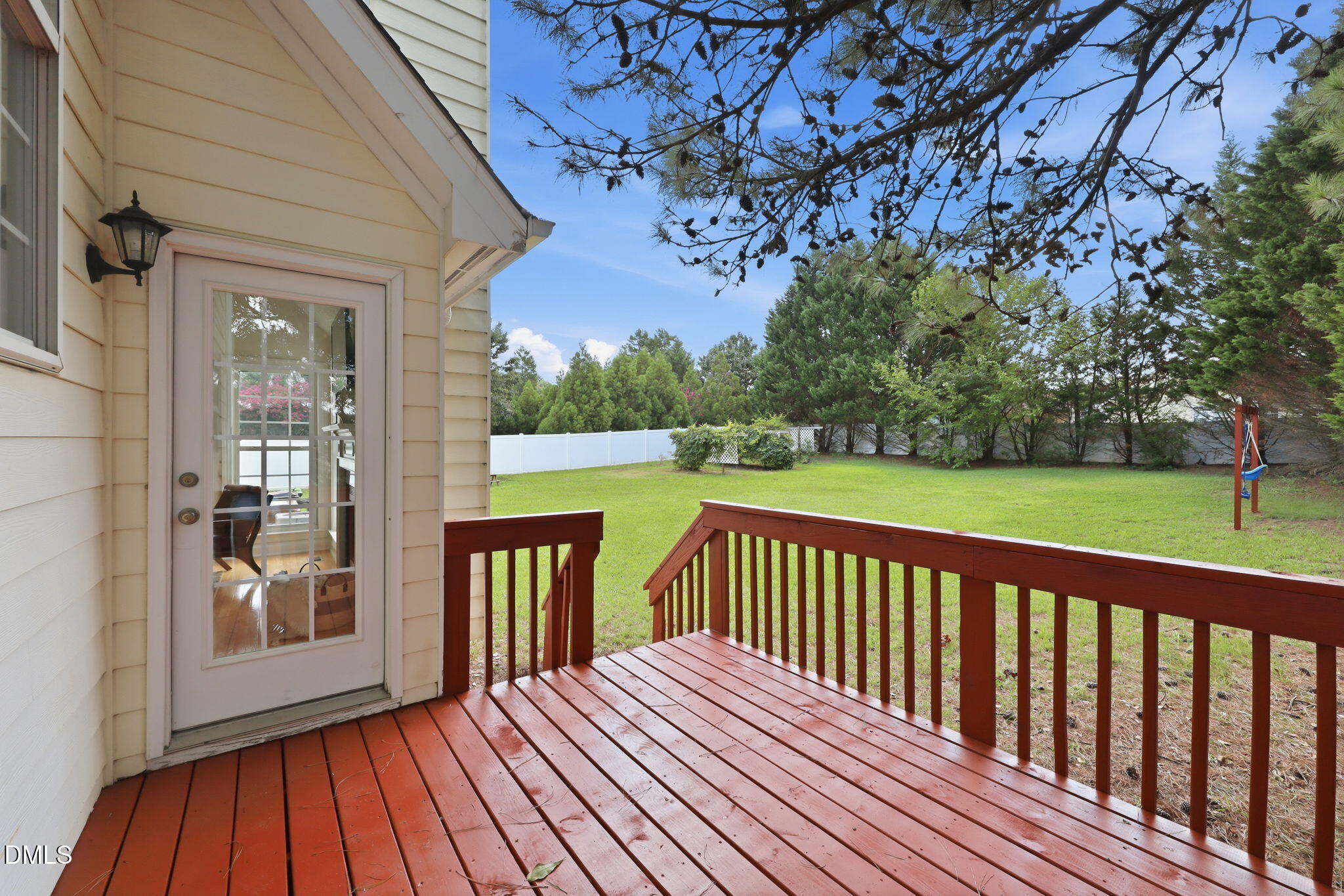 main property photo 27