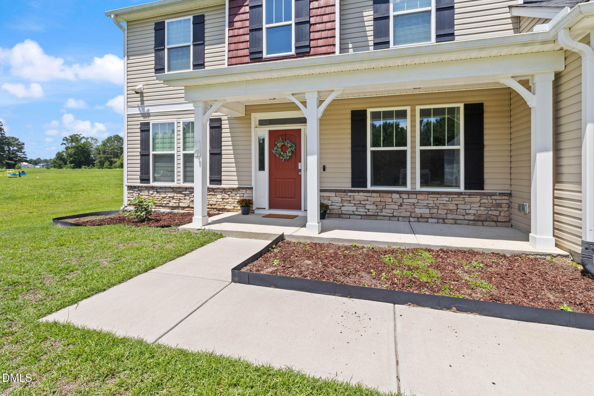 main property photo 8