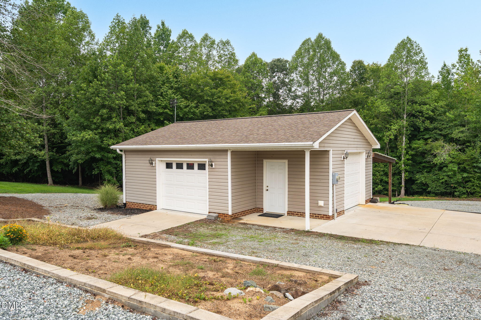 main property photo 71