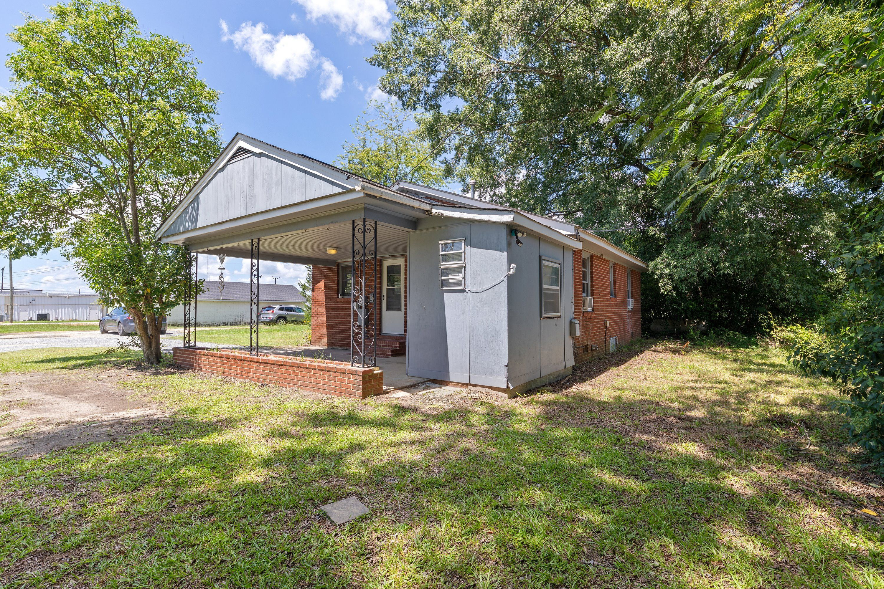 main property photo 3