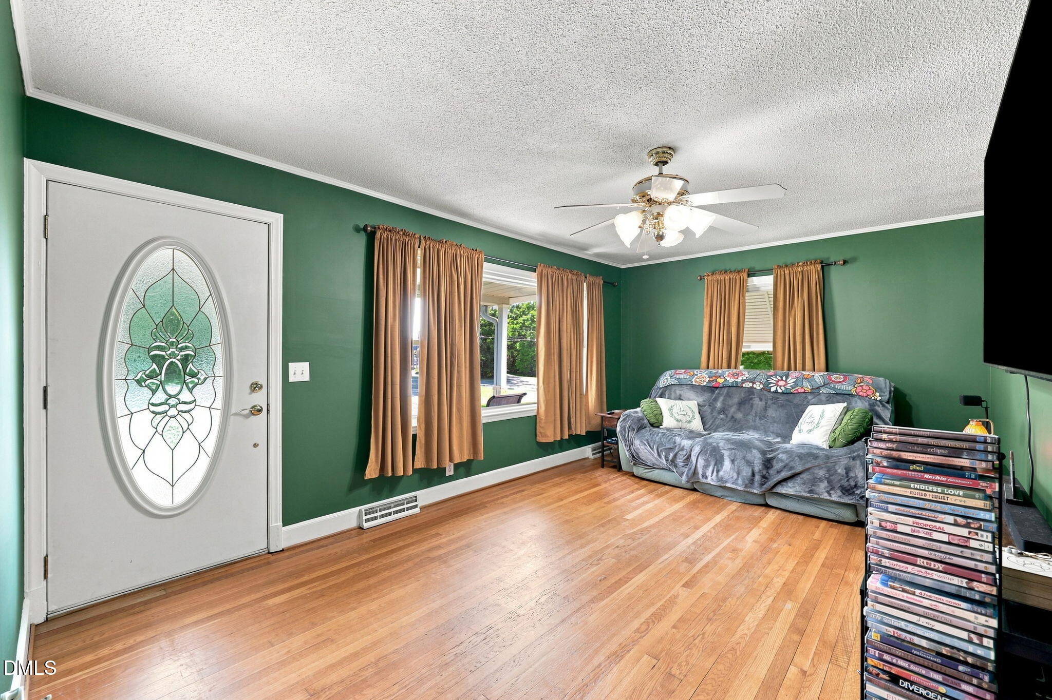 main property photo 13