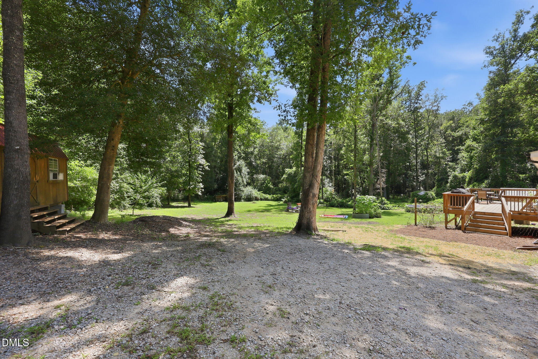 main property photo 40