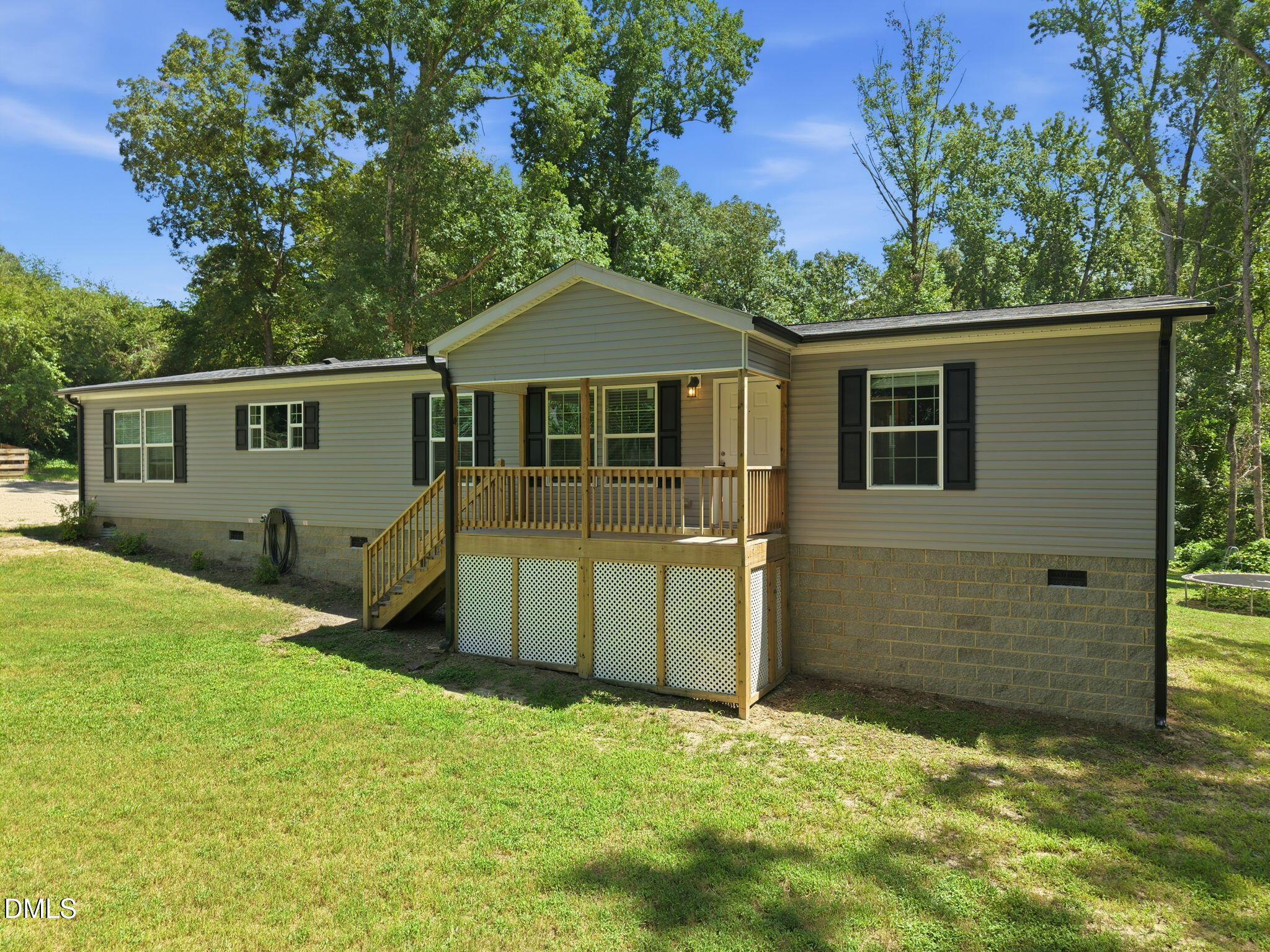 main property photo 50