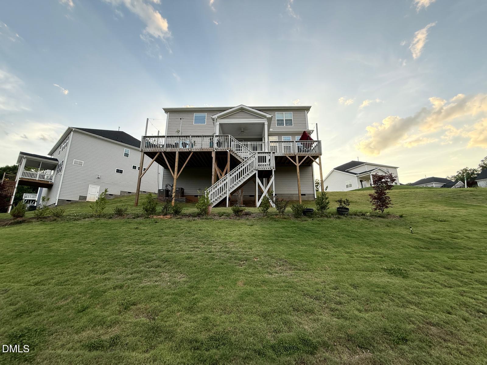 main property photo 30