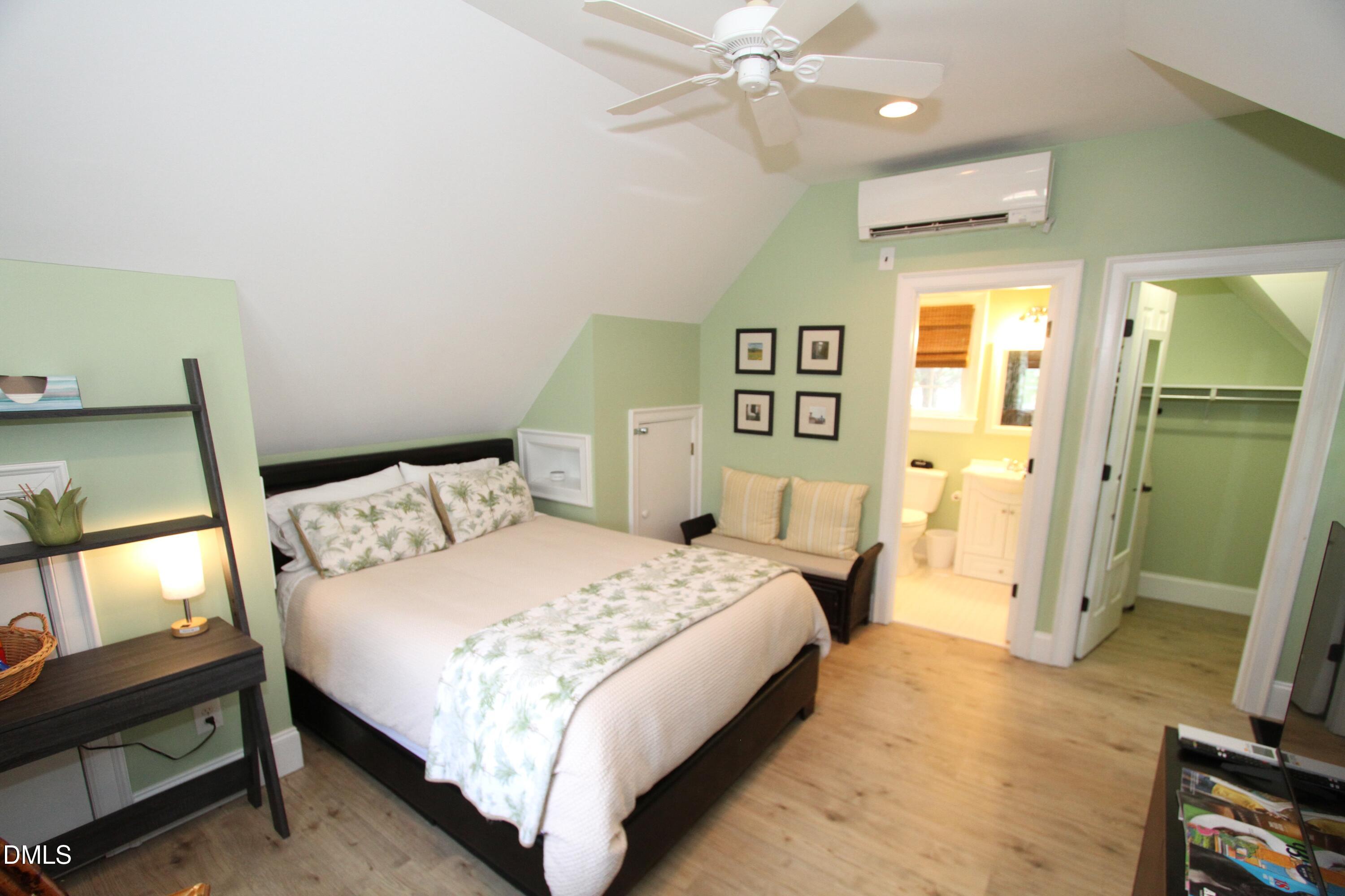 main property photo 81