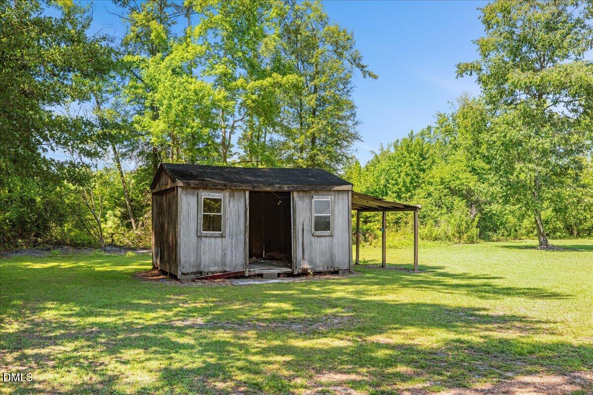main property photo 37