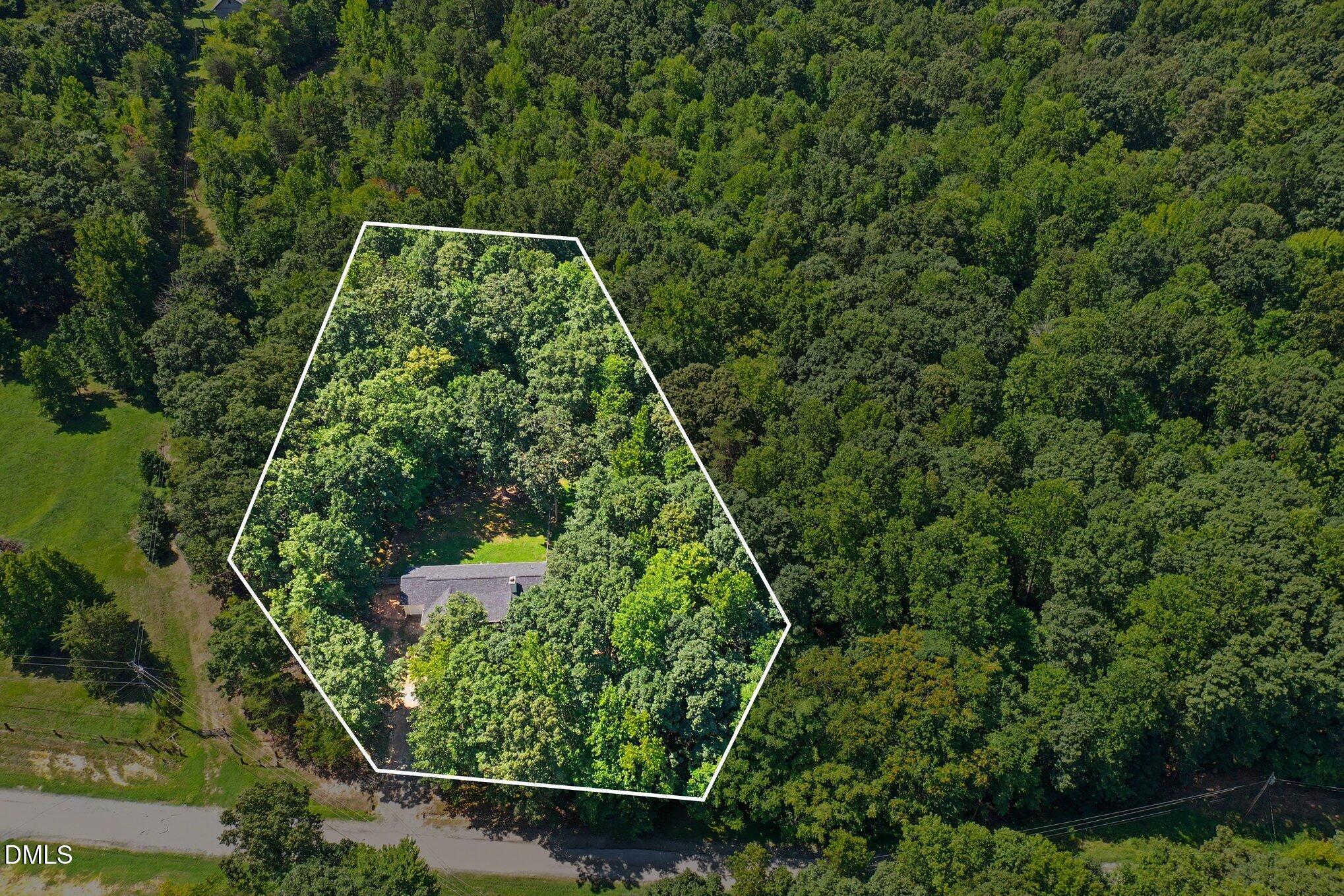 main property photo 33