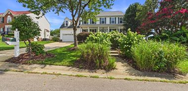 image of property with 4 Bed | 3 Bath | 2,350 Sqft