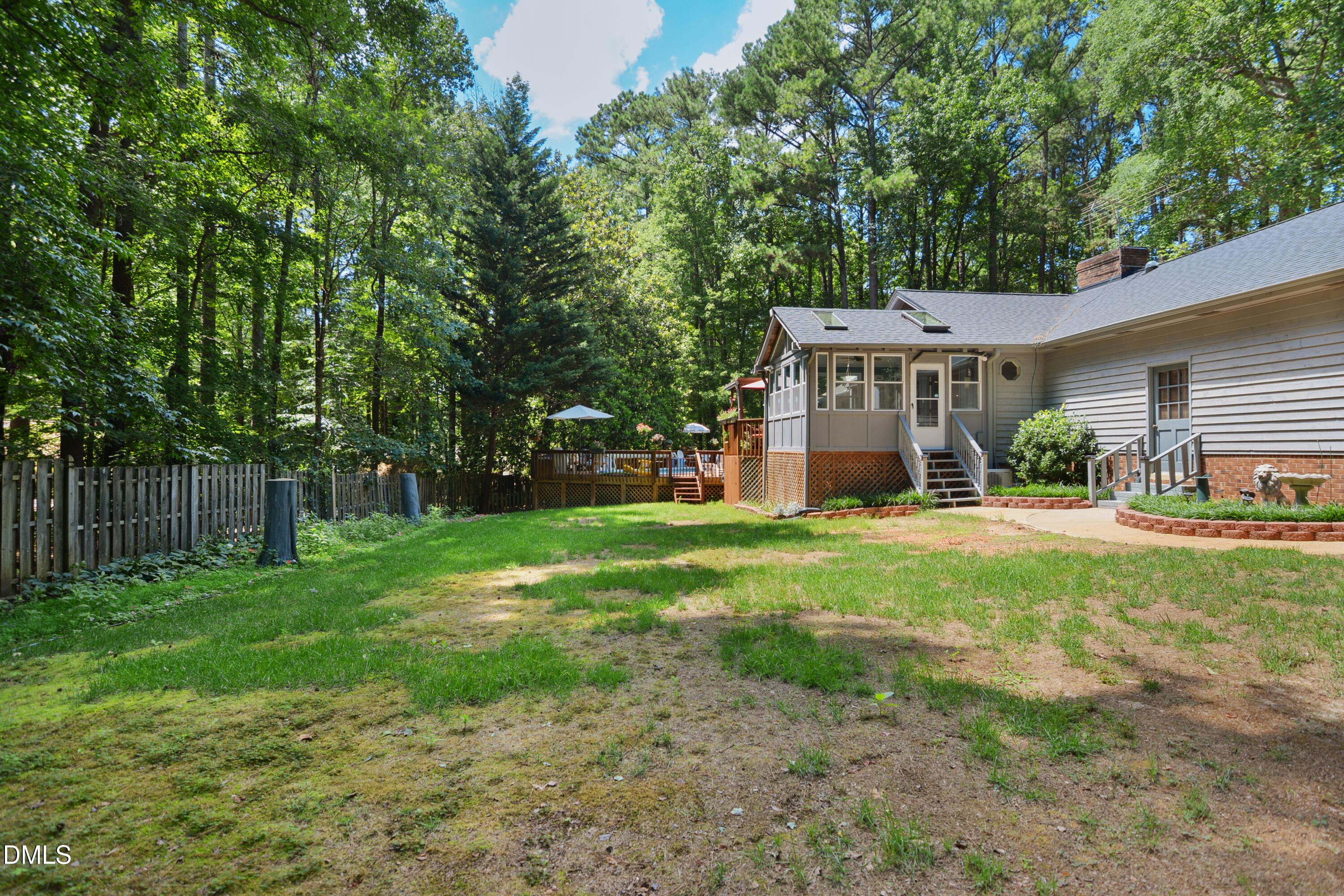 main property photo 31