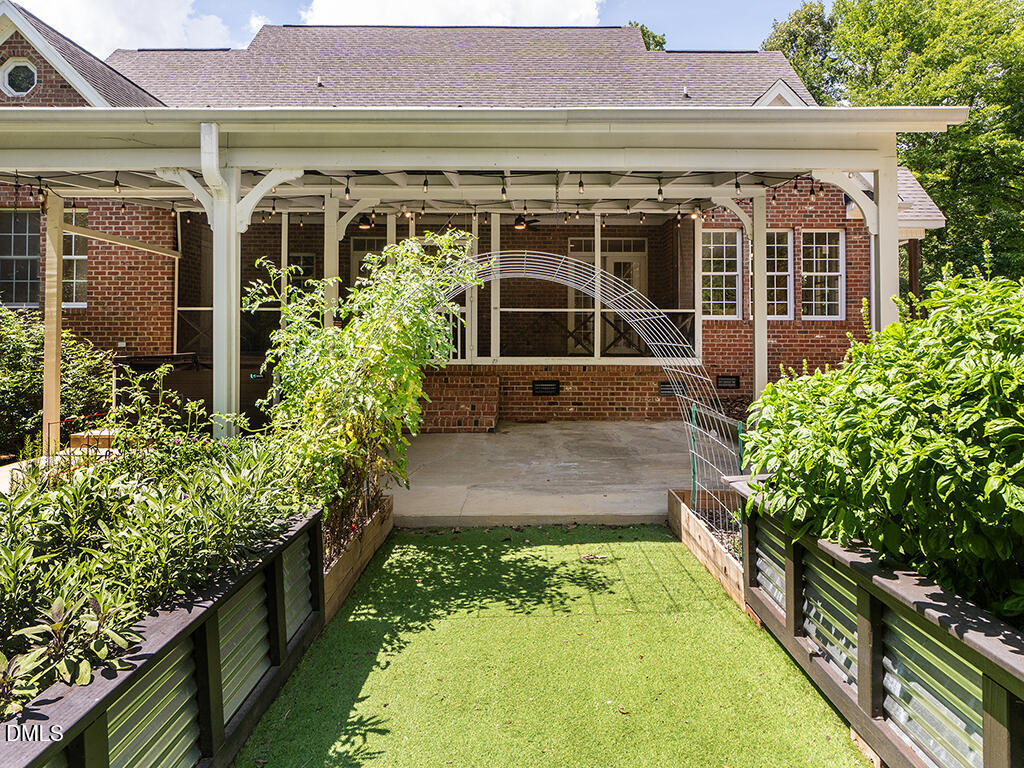 main property photo 54