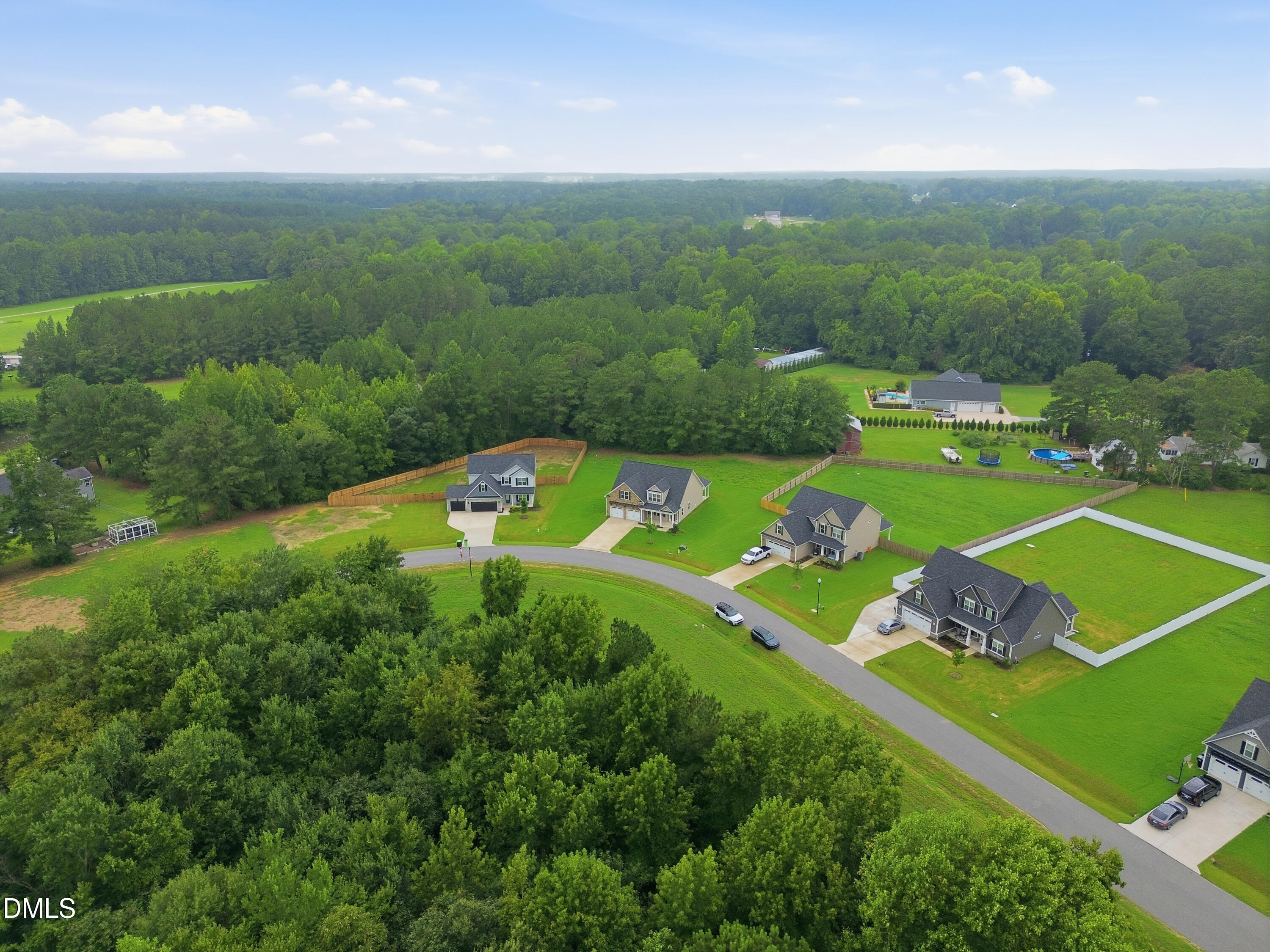main property photo 41
