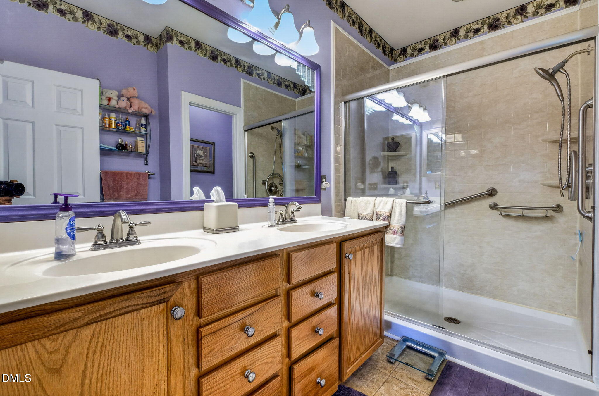 main property photo 16
