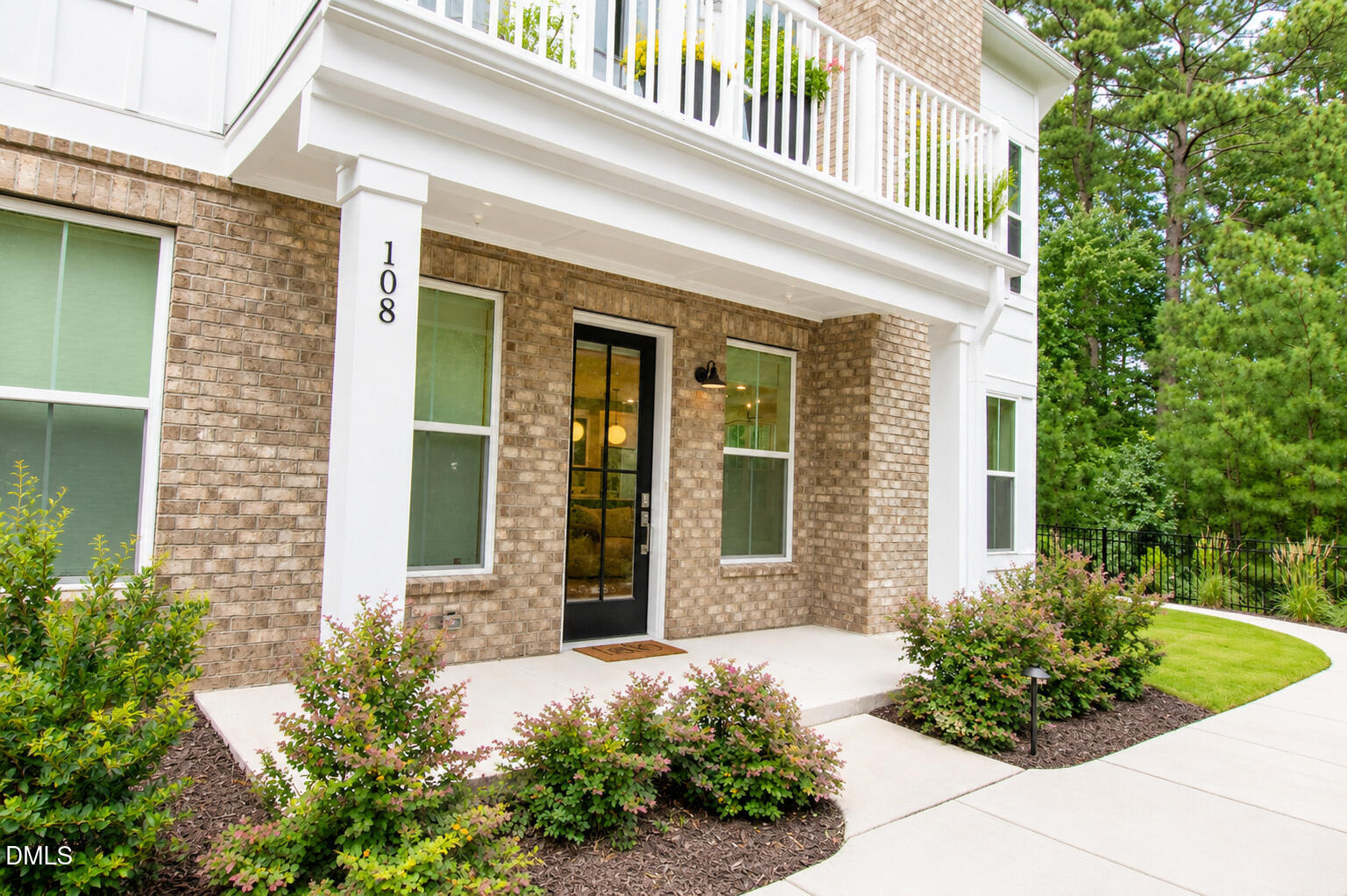 main property photo 19