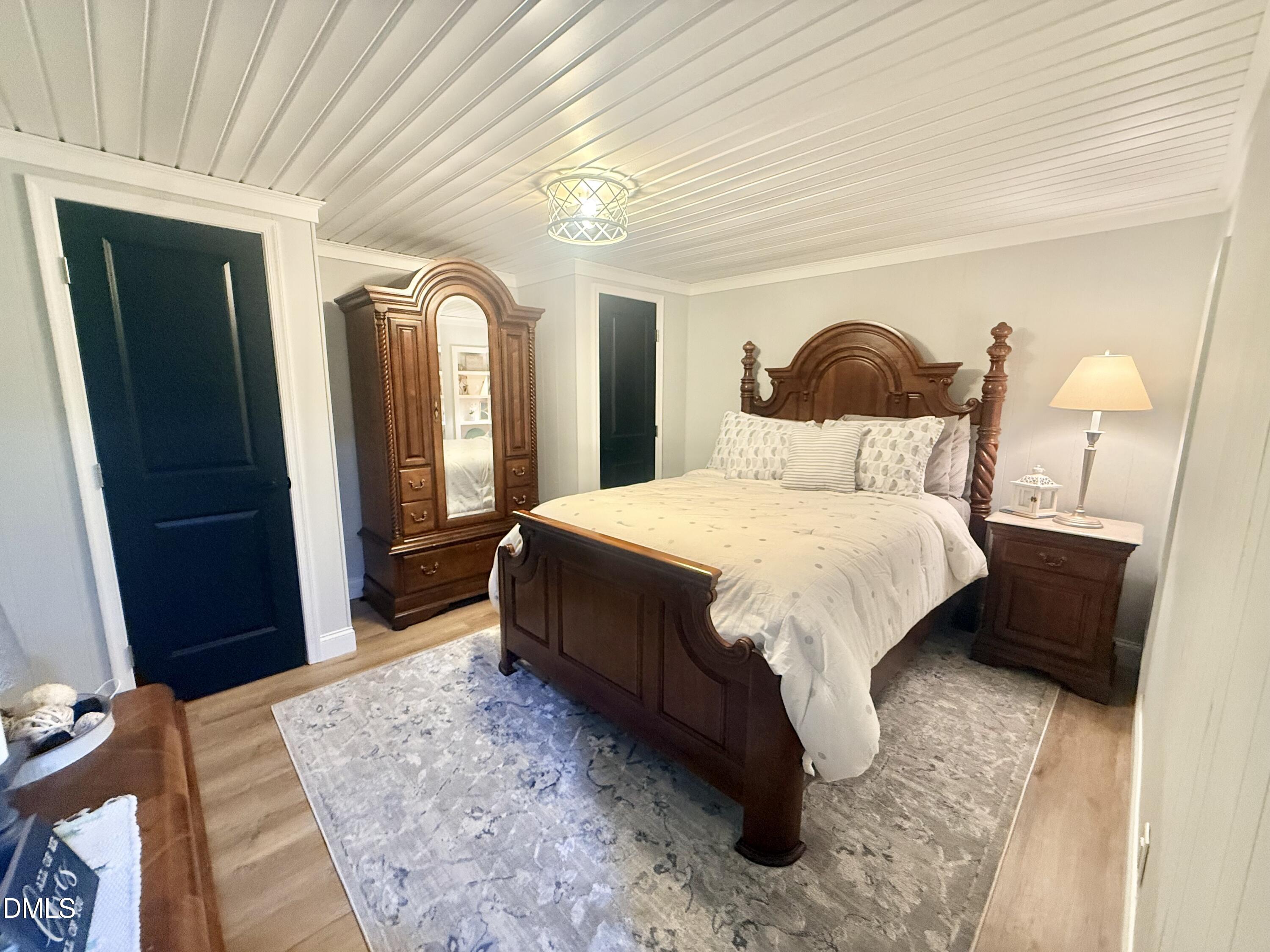 main property photo 41