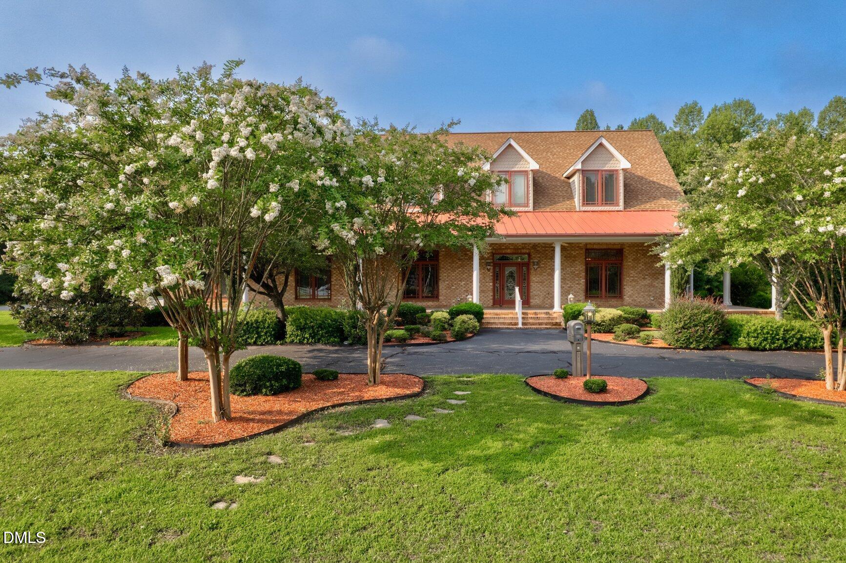 main property photo 4