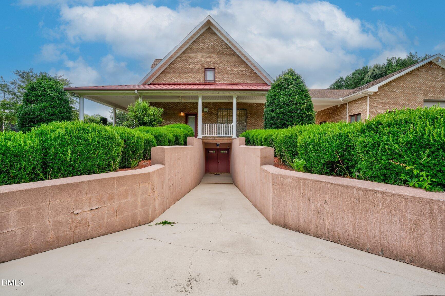 main property photo 51