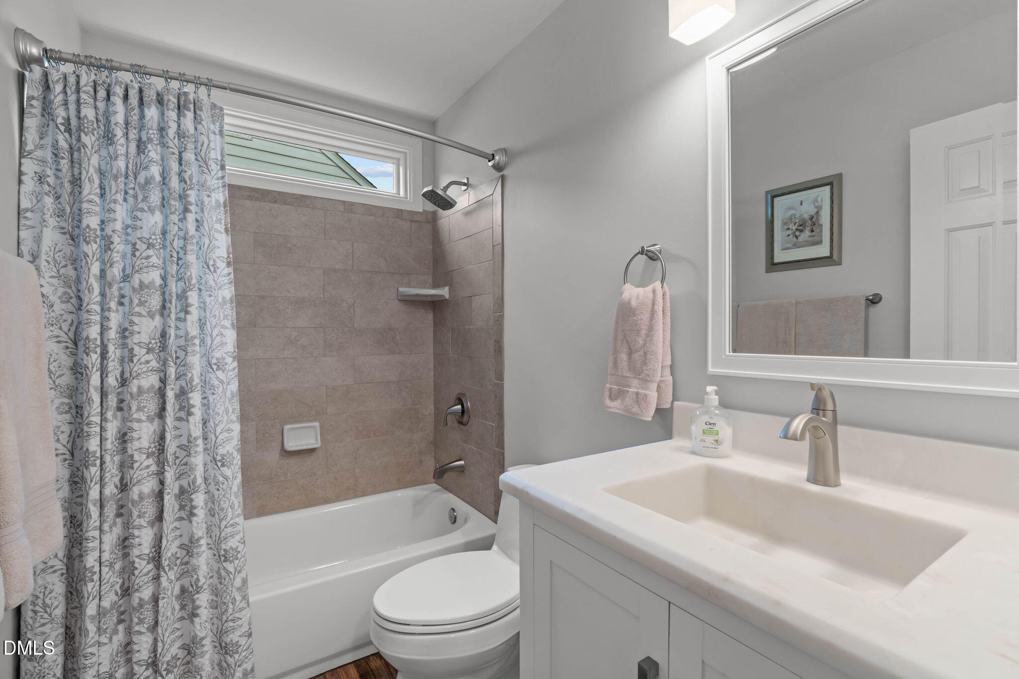 main property photo 20