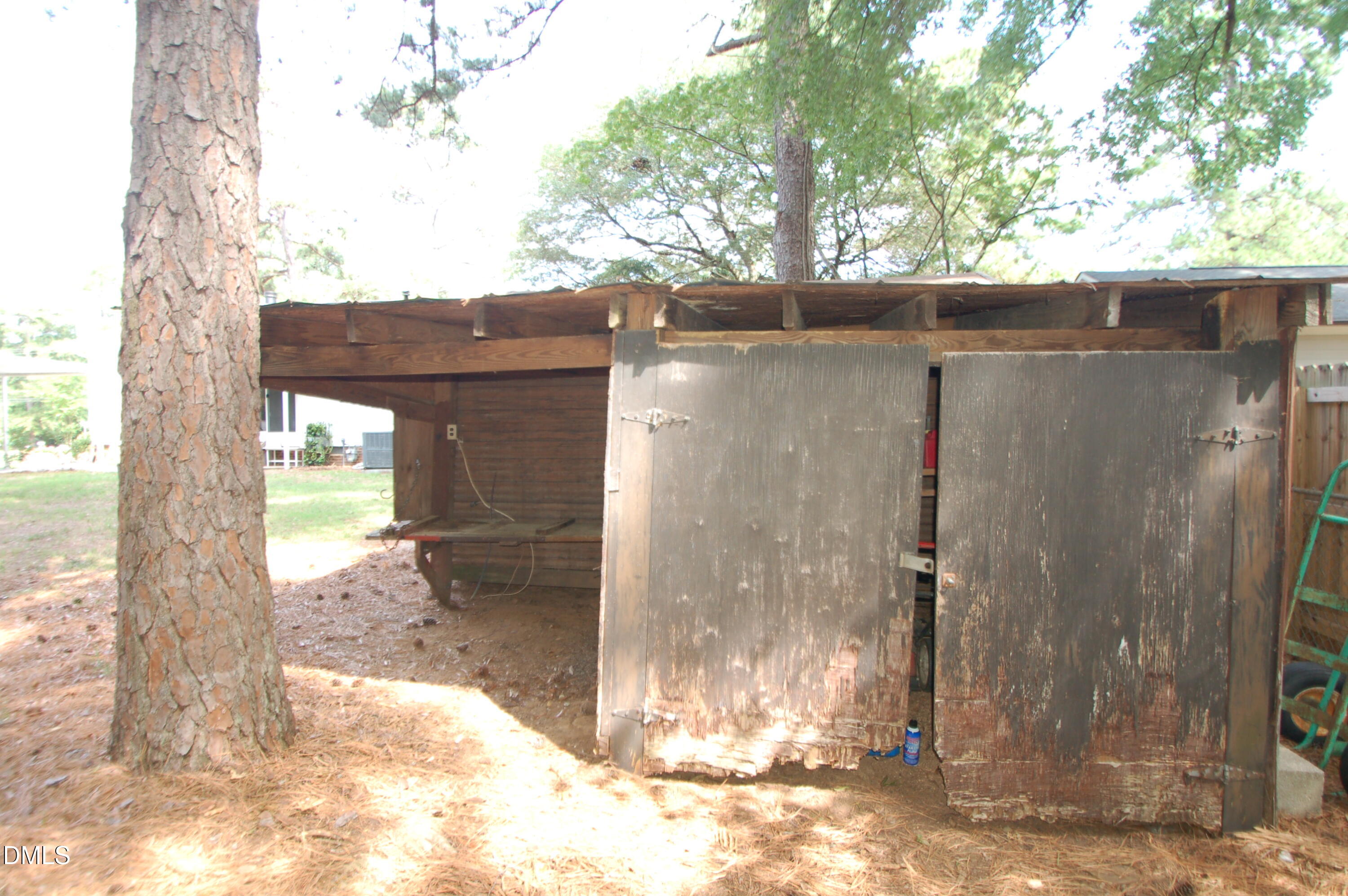 main property photo 30