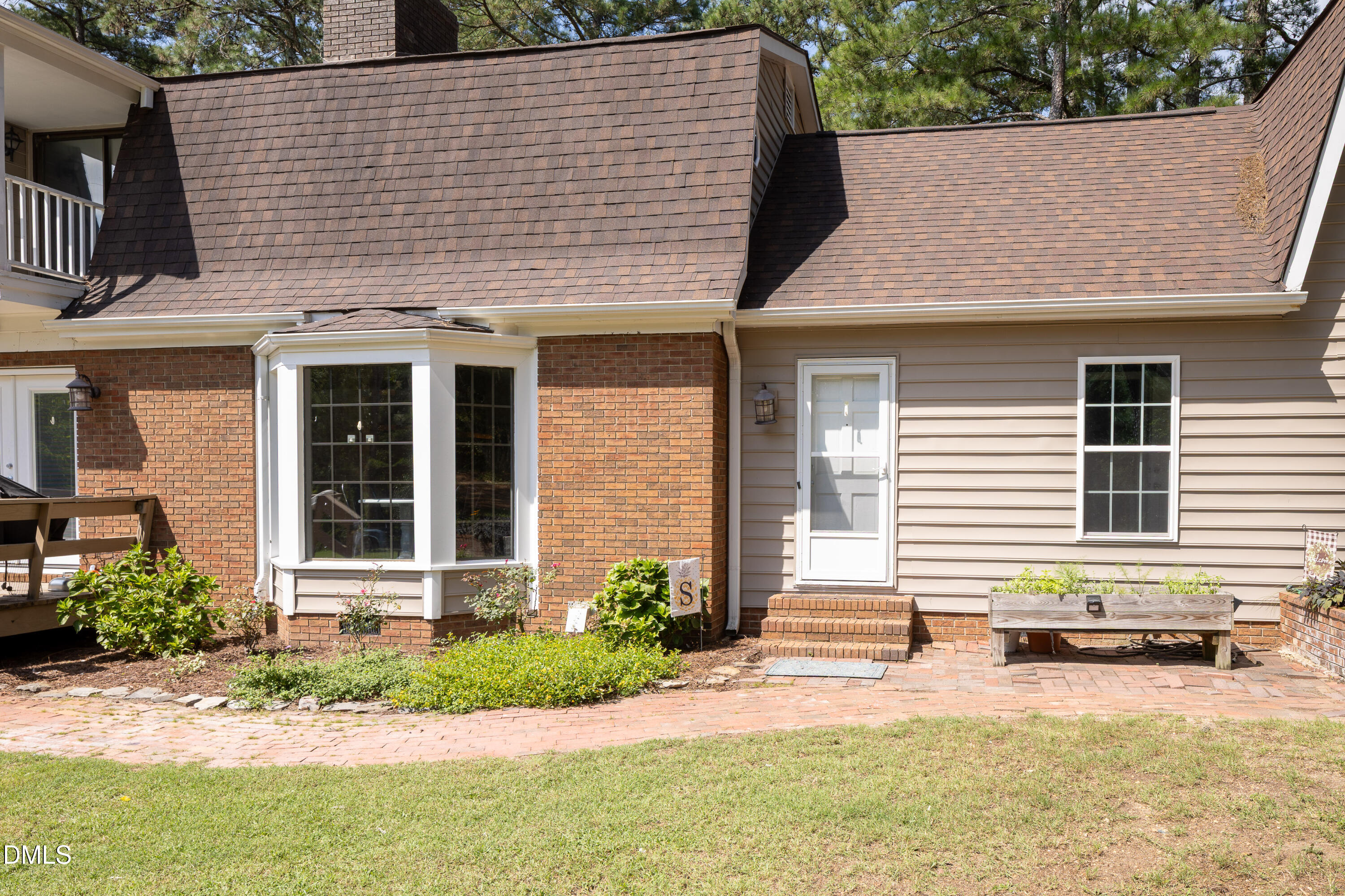main property photo 49