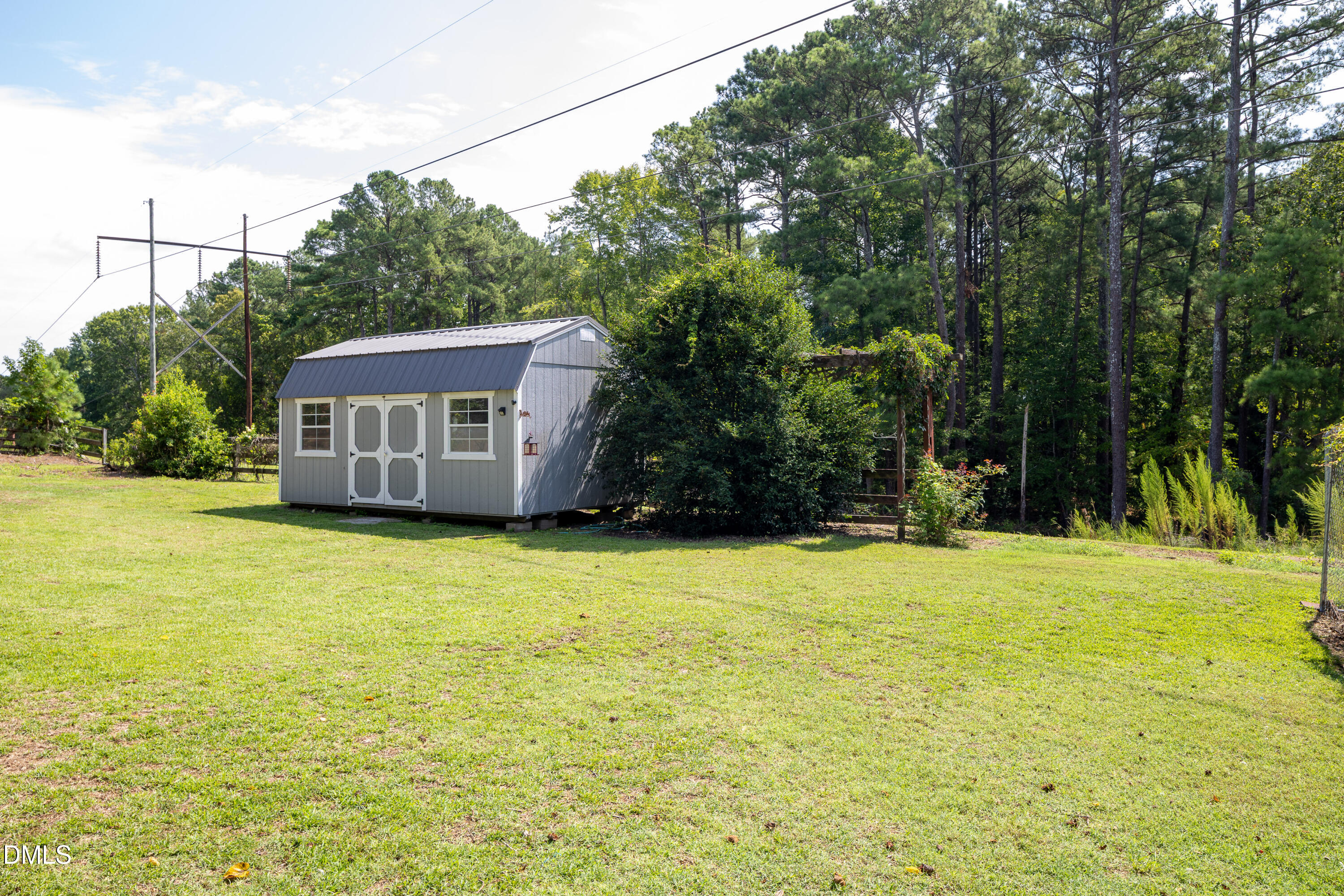 main property photo 50