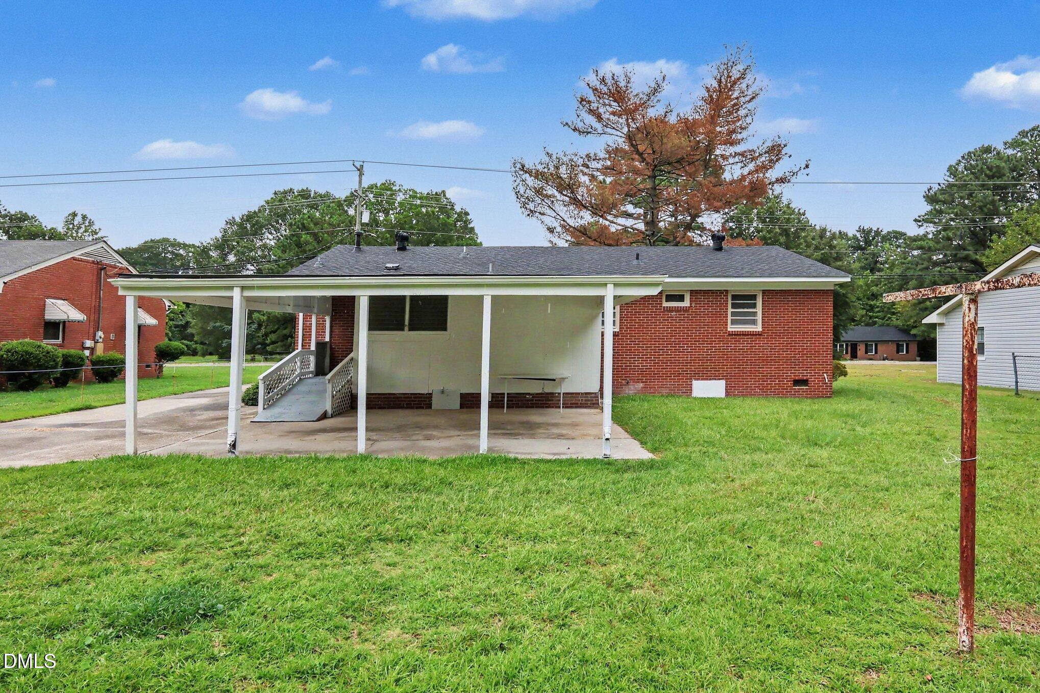 main property photo 14