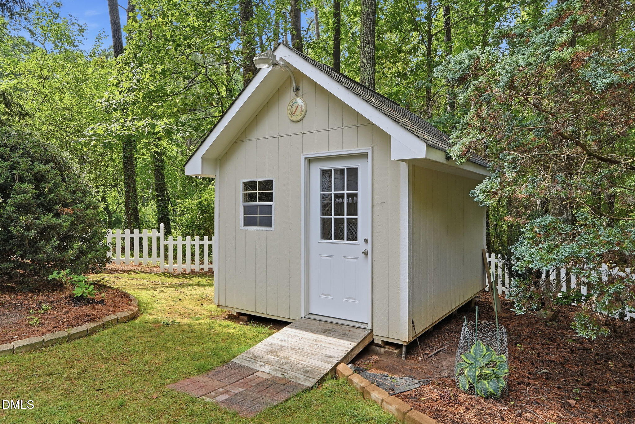 main property photo 49