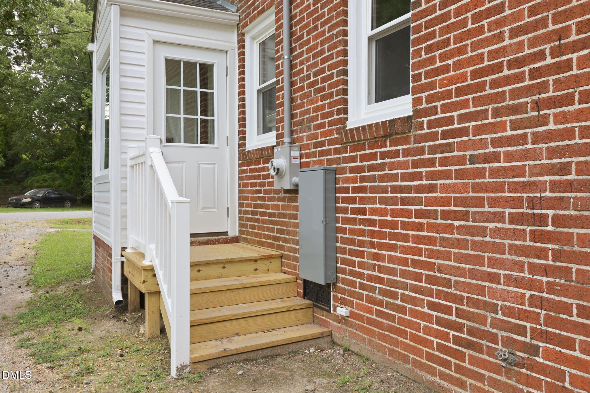 main property photo 42