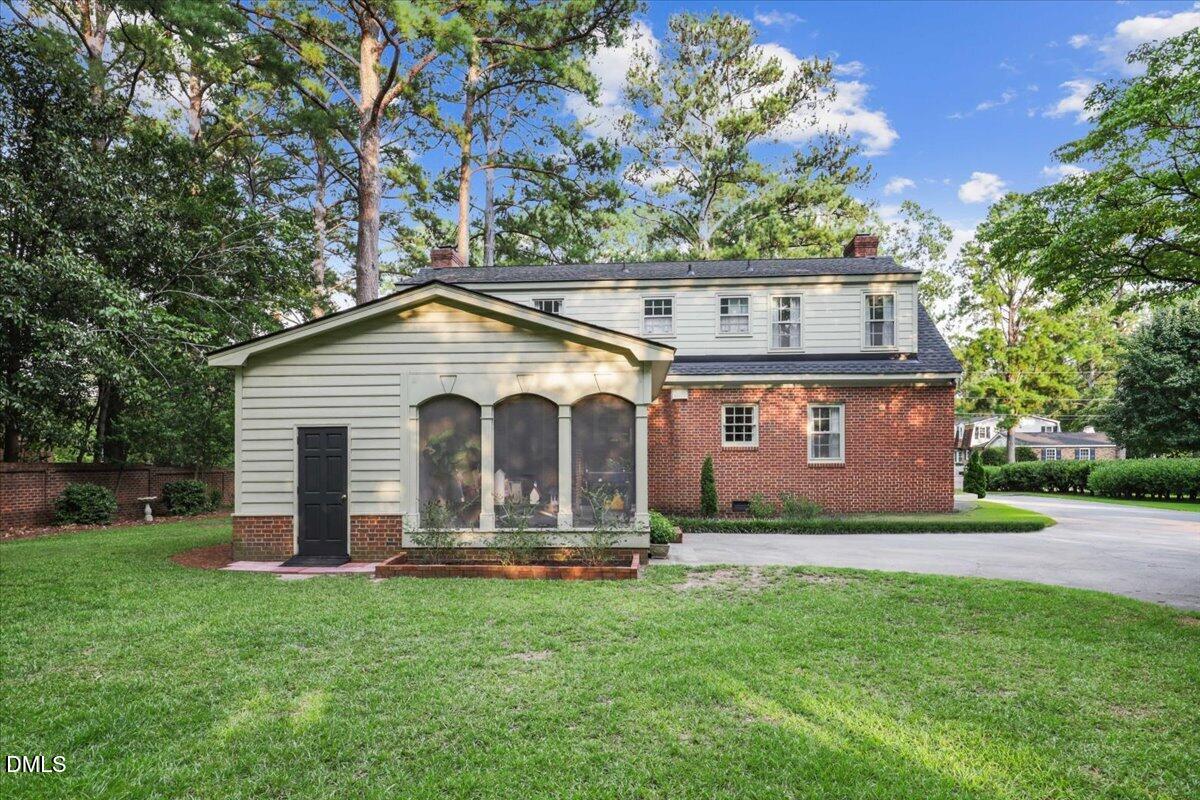 main property photo 34