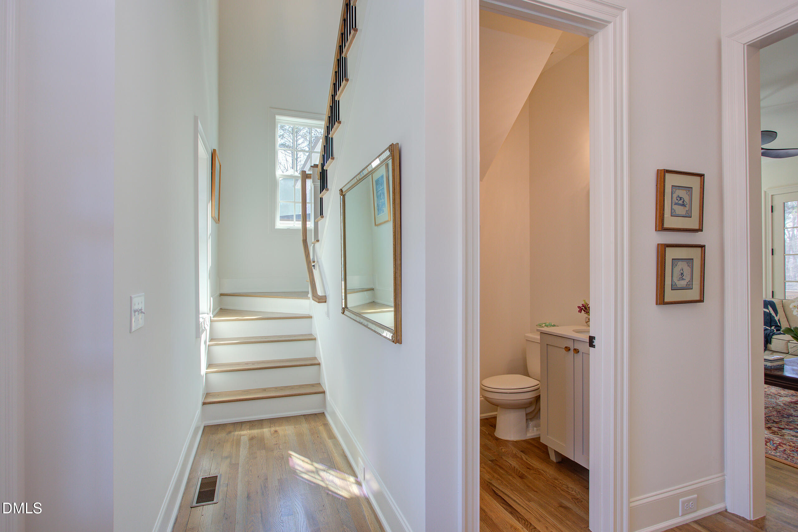 main property photo 31
