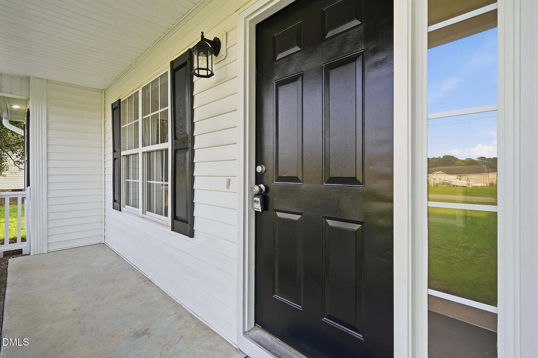 main property photo 6