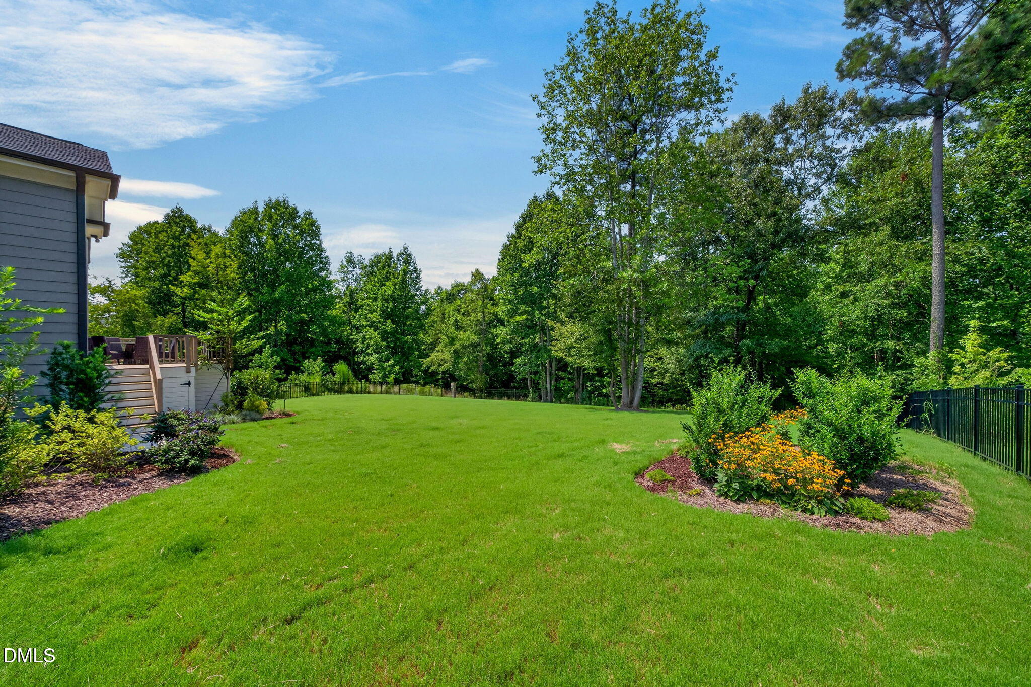main property photo 50
