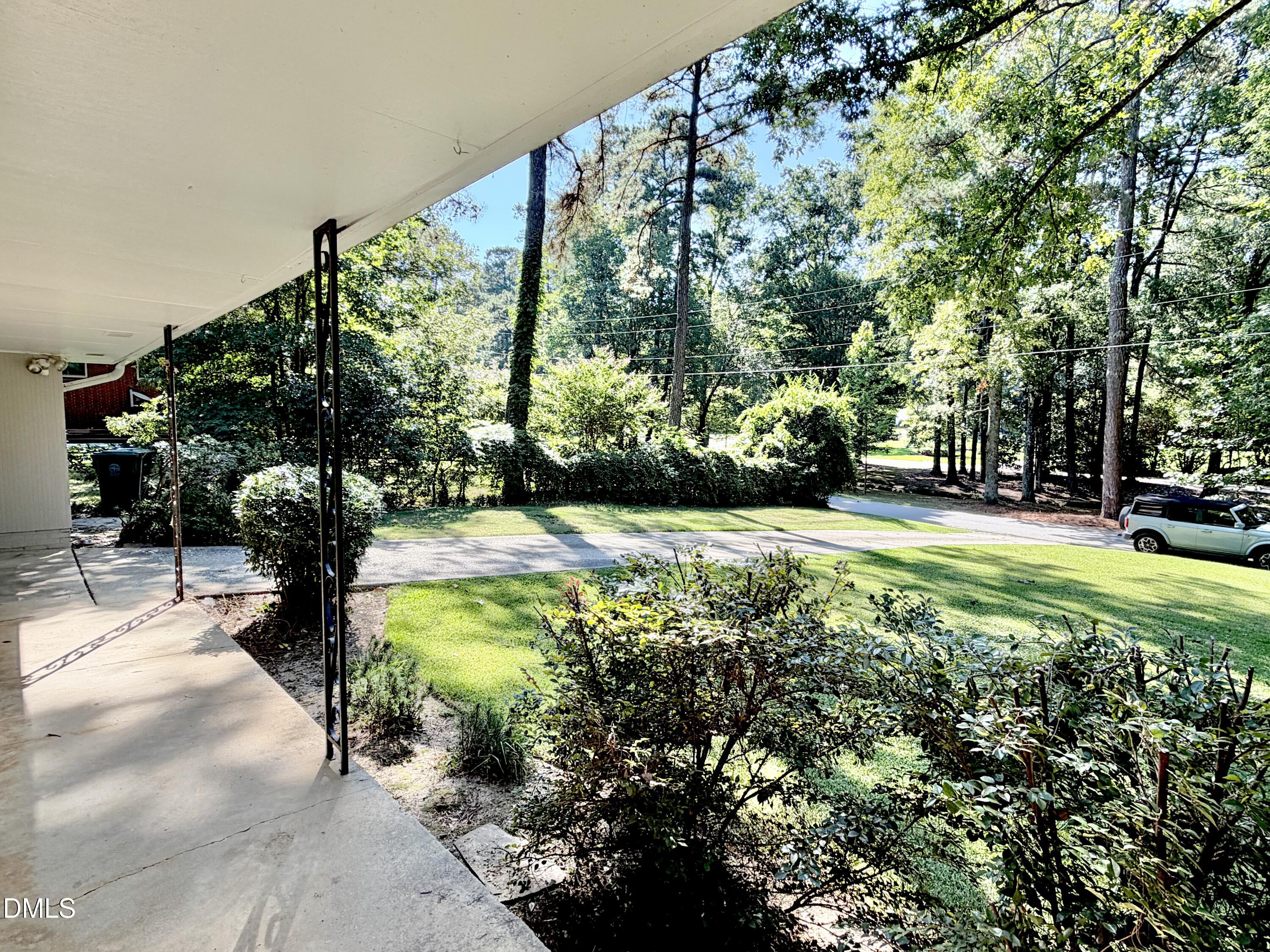 main property photo 4