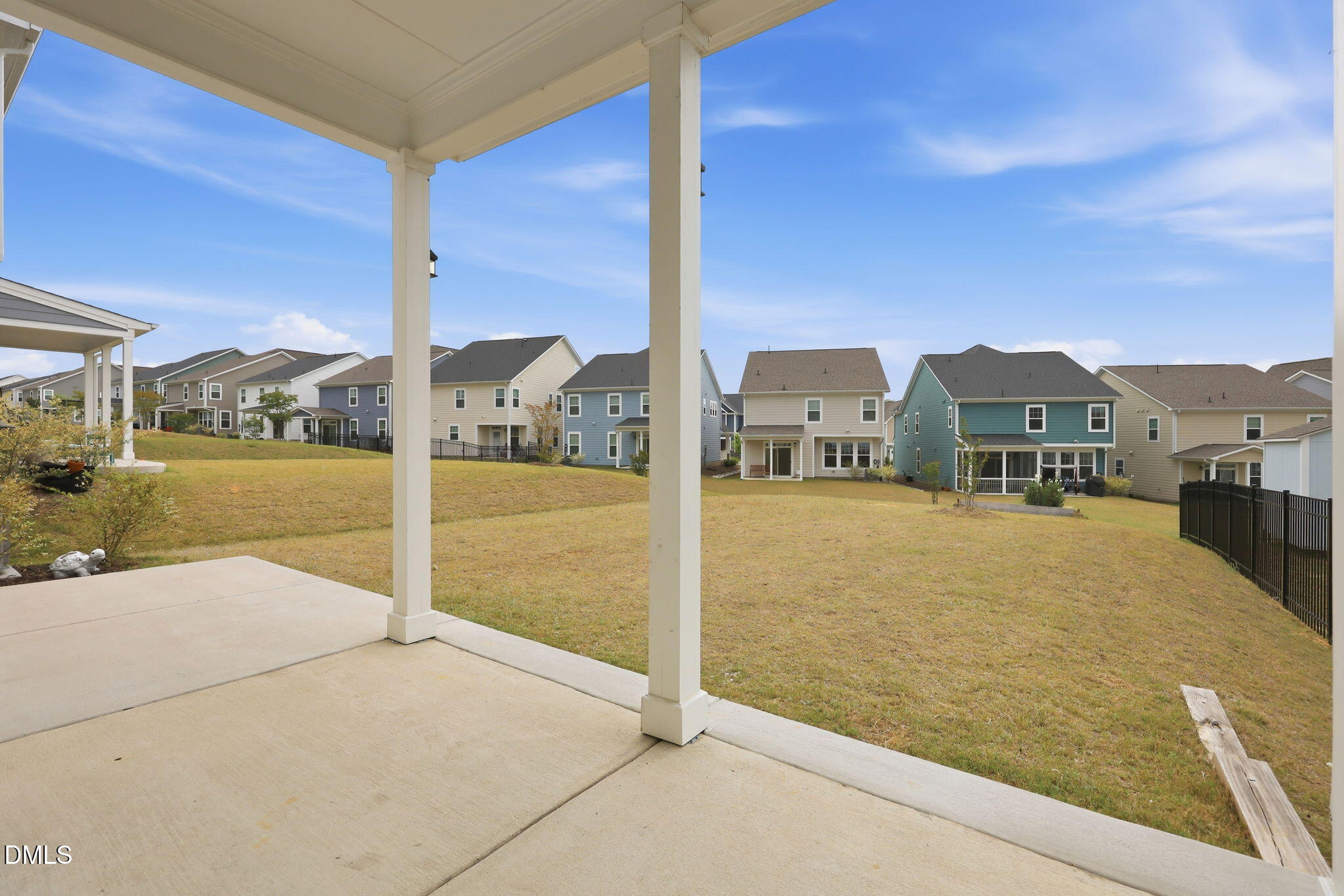 main property photo 37