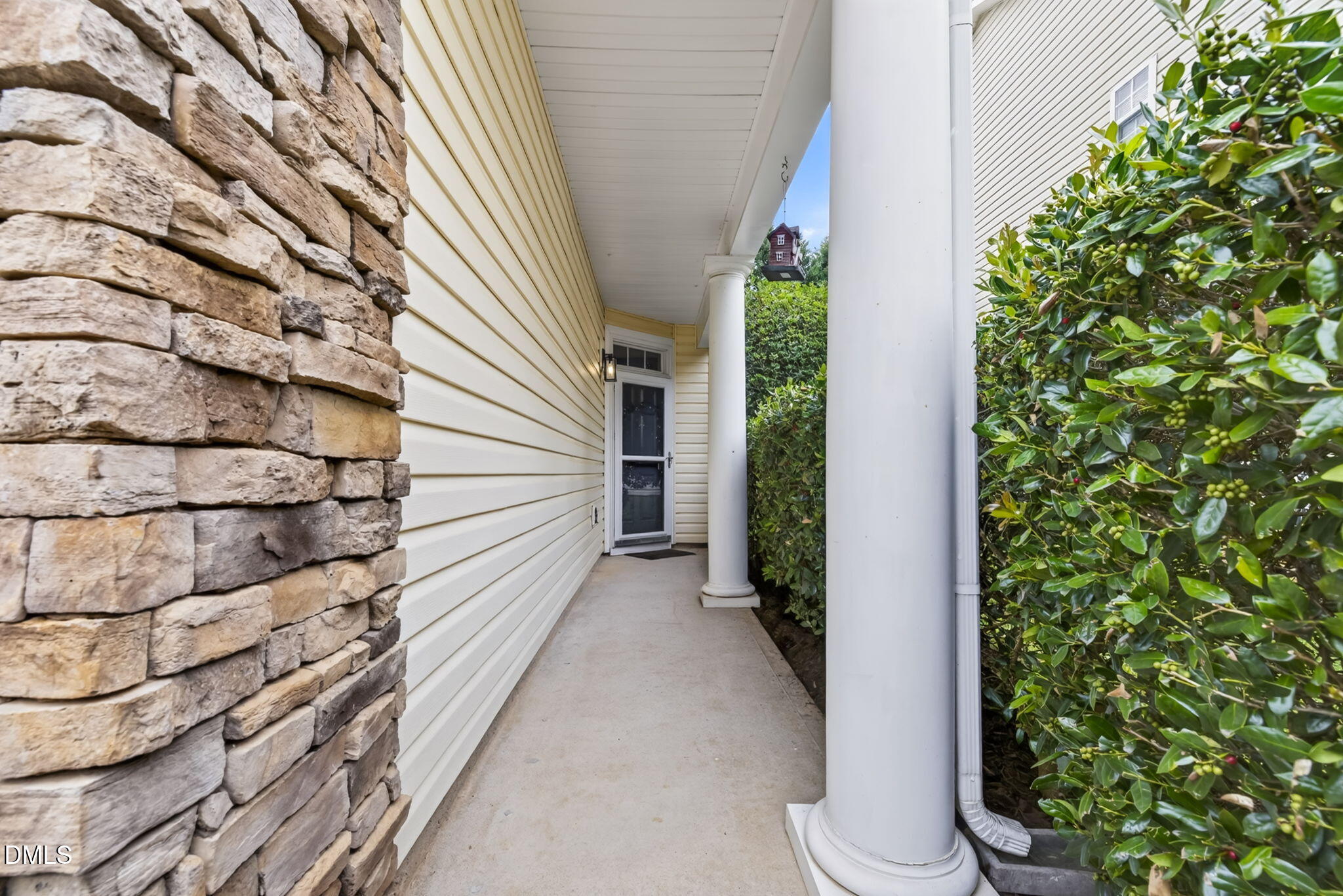 main property photo 35