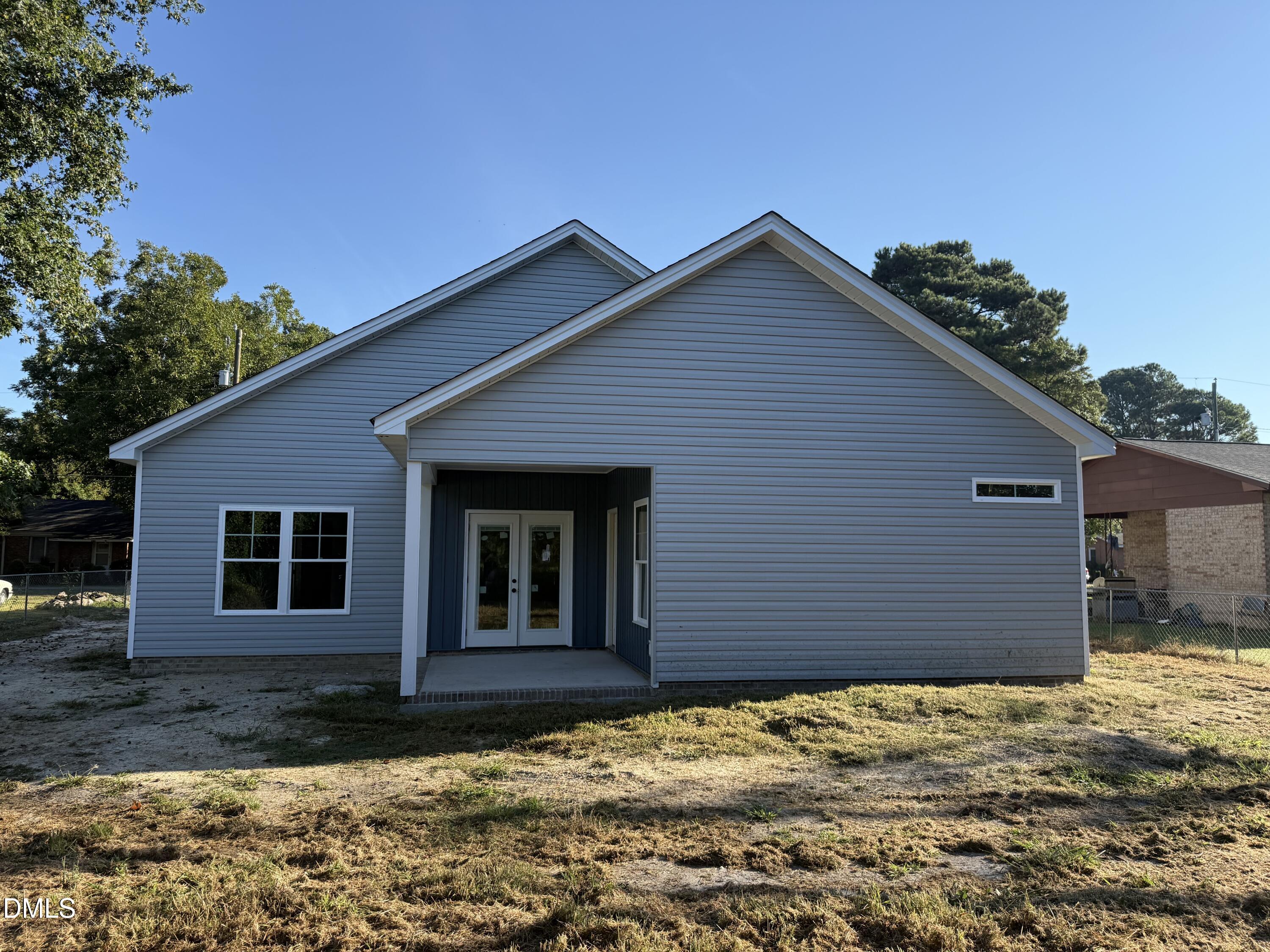 main property photo 15