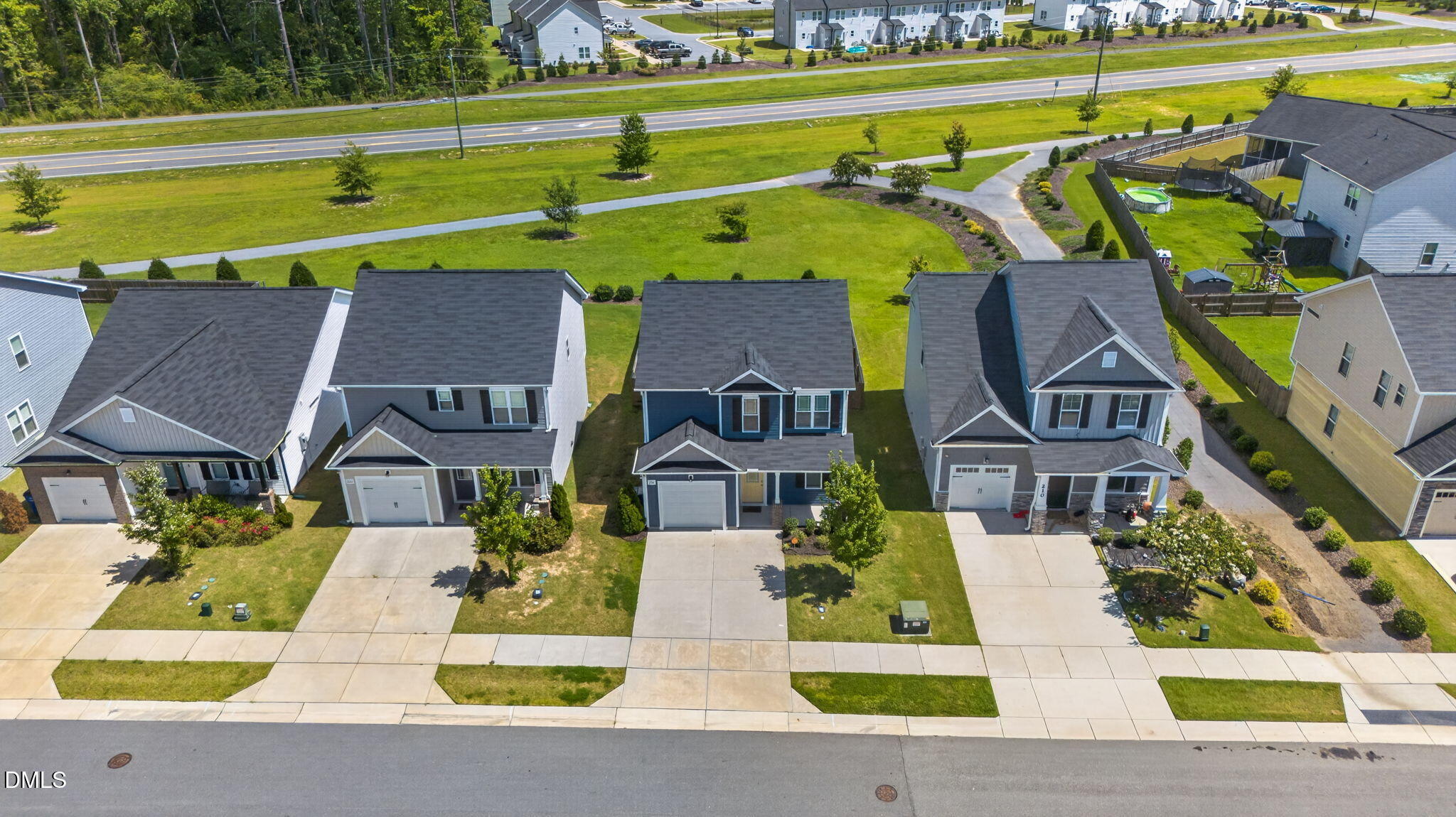 main property photo 41